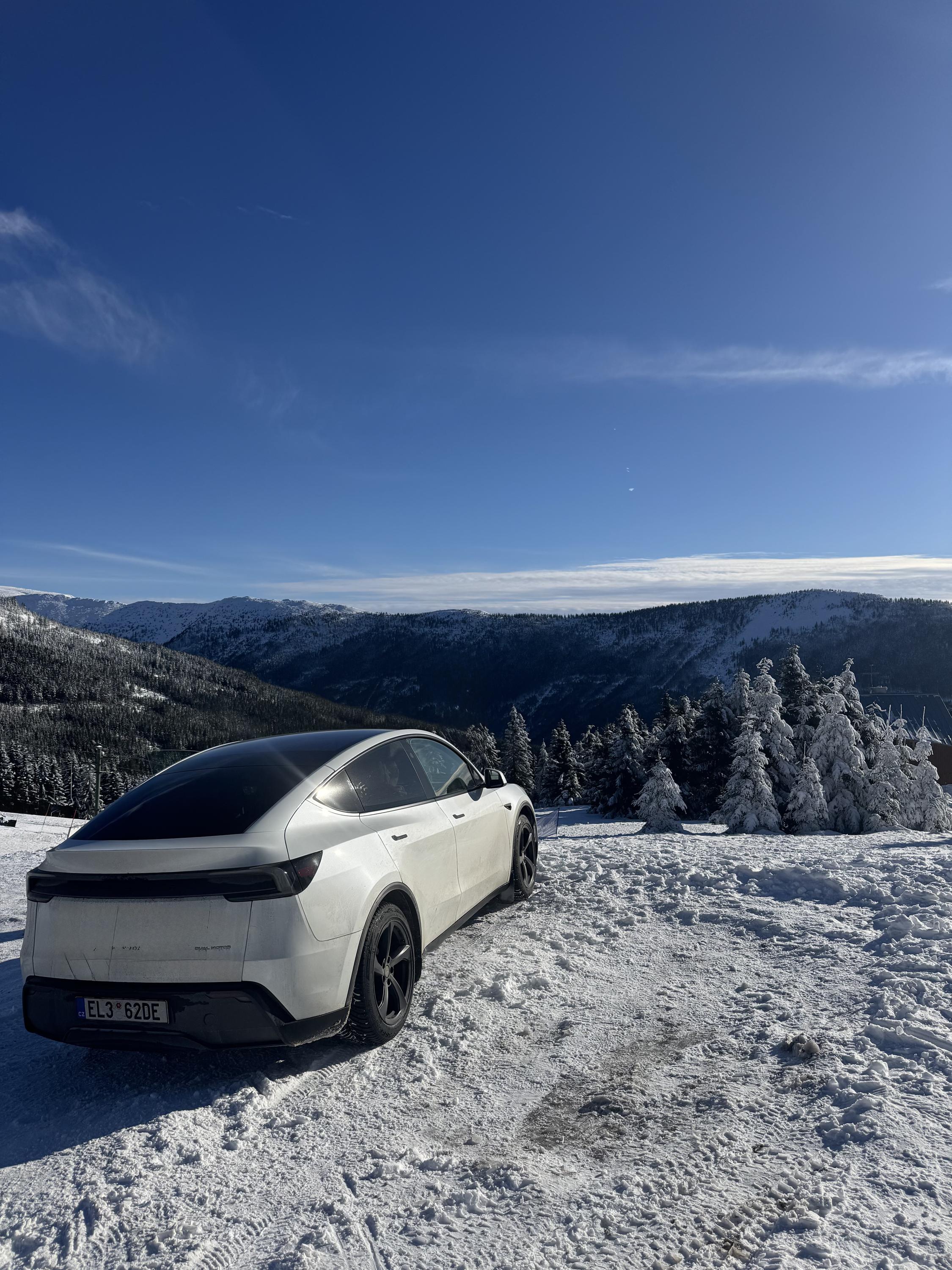 Taxi Tesla Rydval foto 5