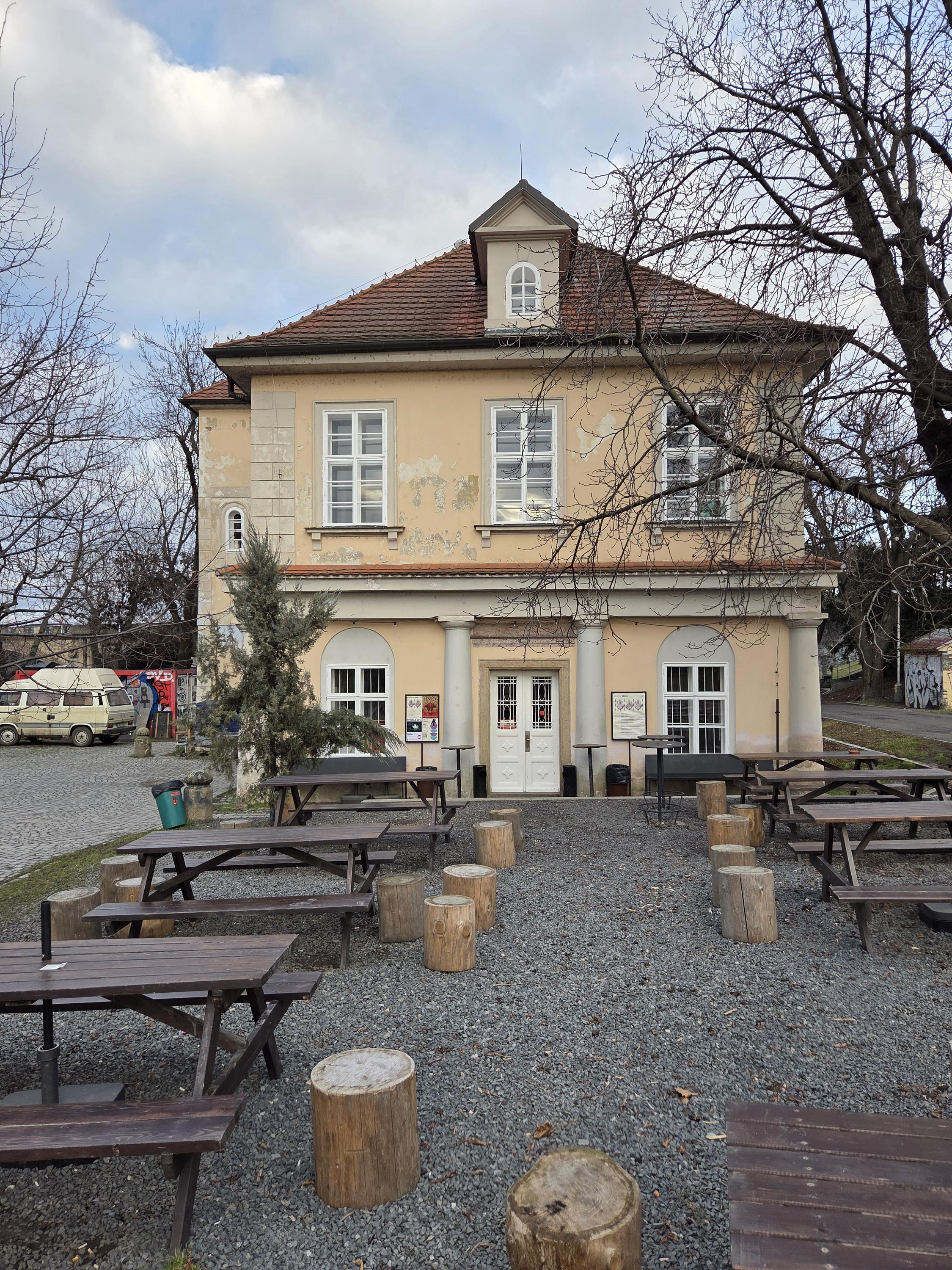 CAFÉ BAR VILA ŠTVANICE foto 4