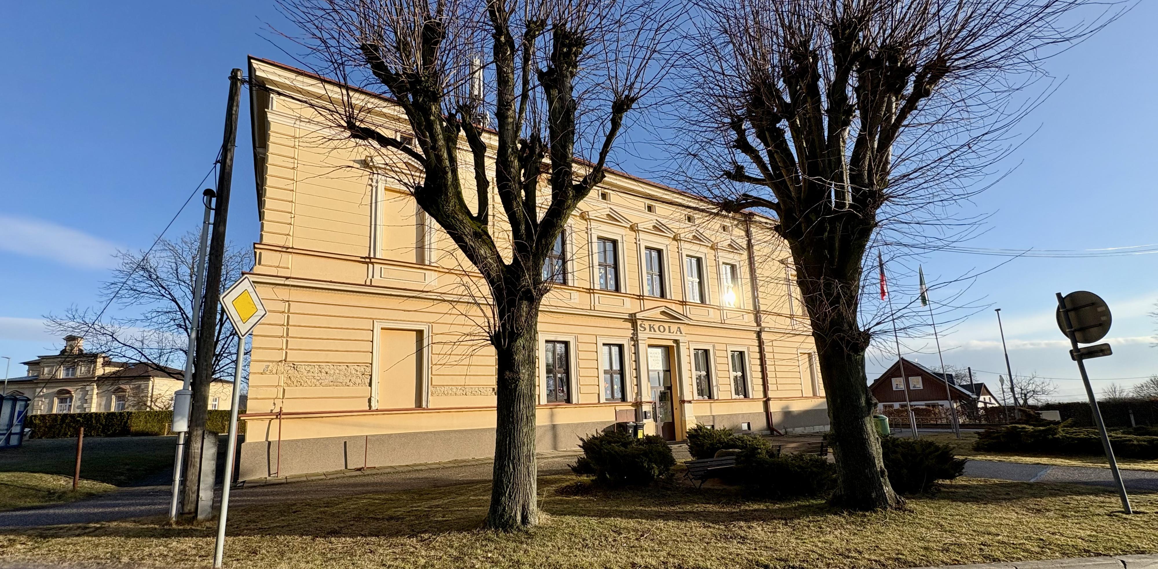 Základní škola a Mateřská škola Hořičky foto 3