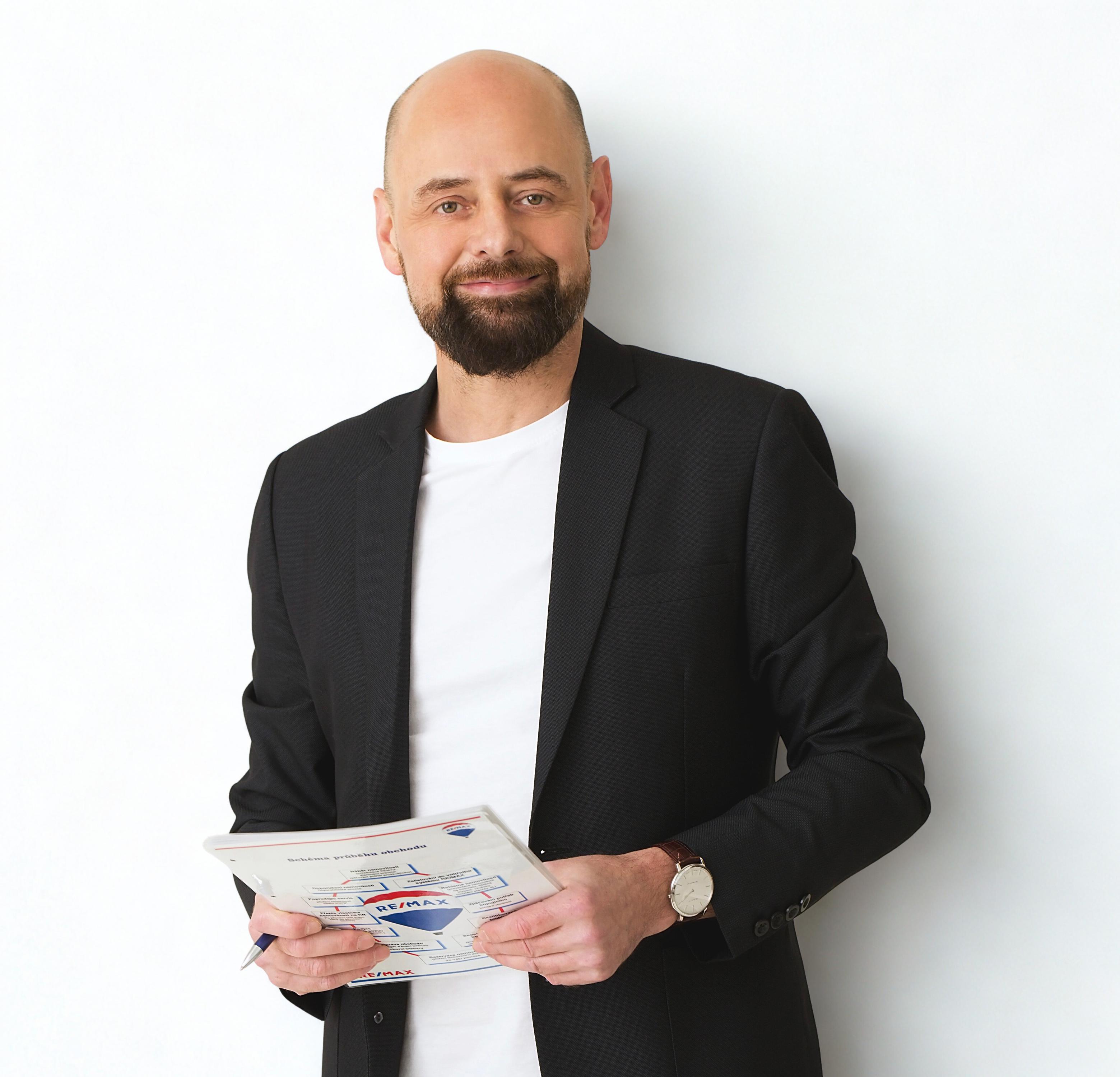 Jaroslav Mazák - certifikovaný realitní makléř REMAX foto 1