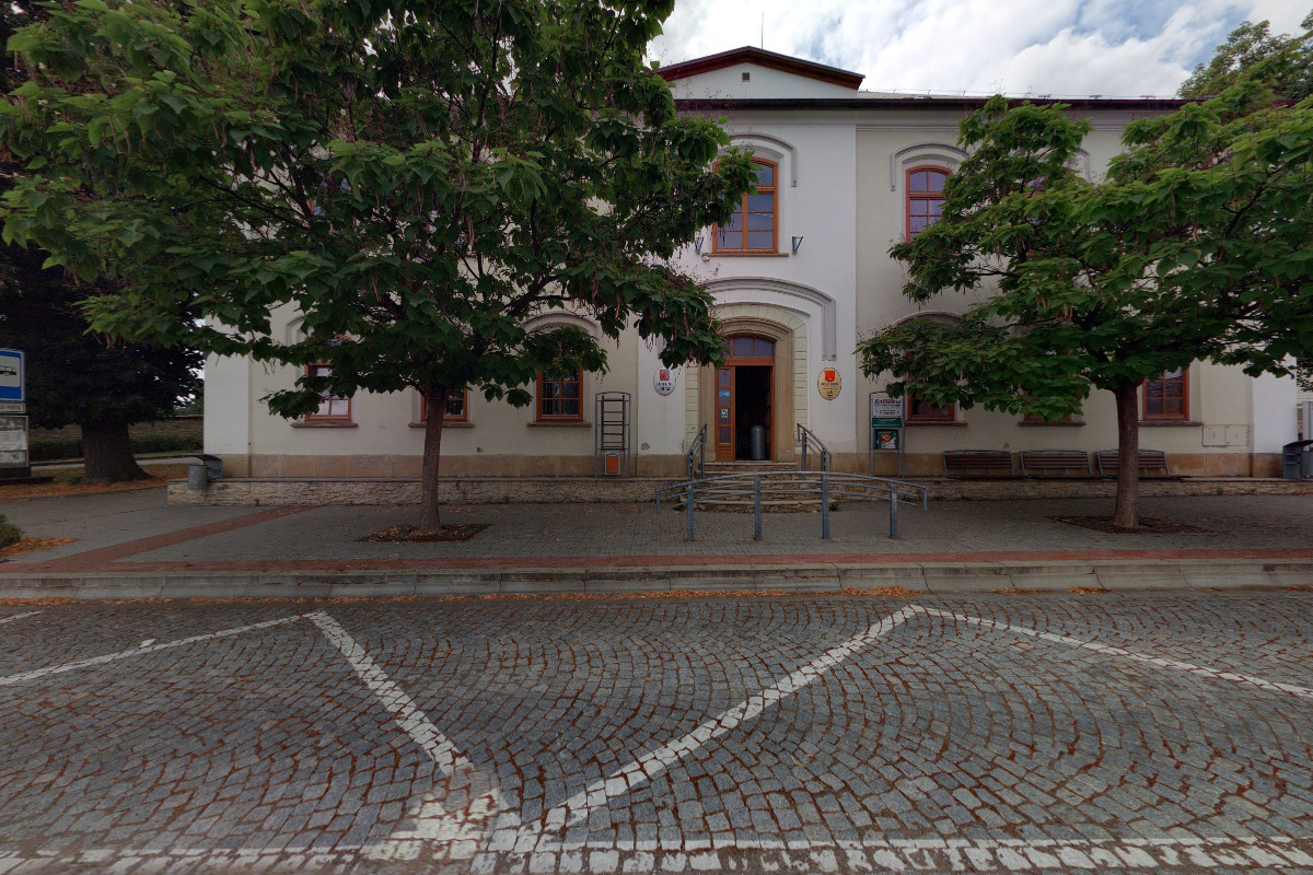 Dolní Újezd - obecní úřad foto 4
