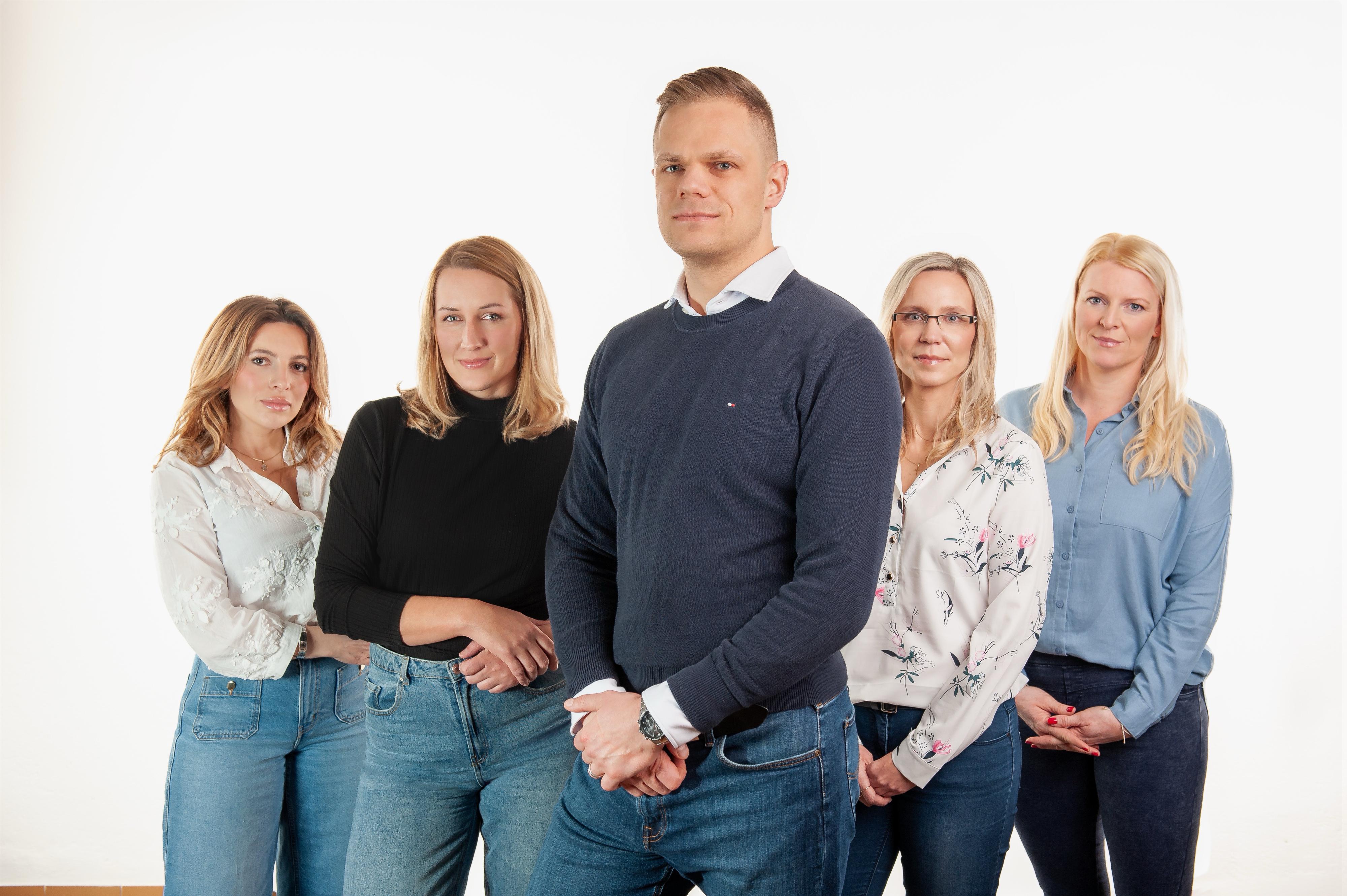 ANVERON spol. s r. o. - realitní kancelář, KUZO Partners foto 3