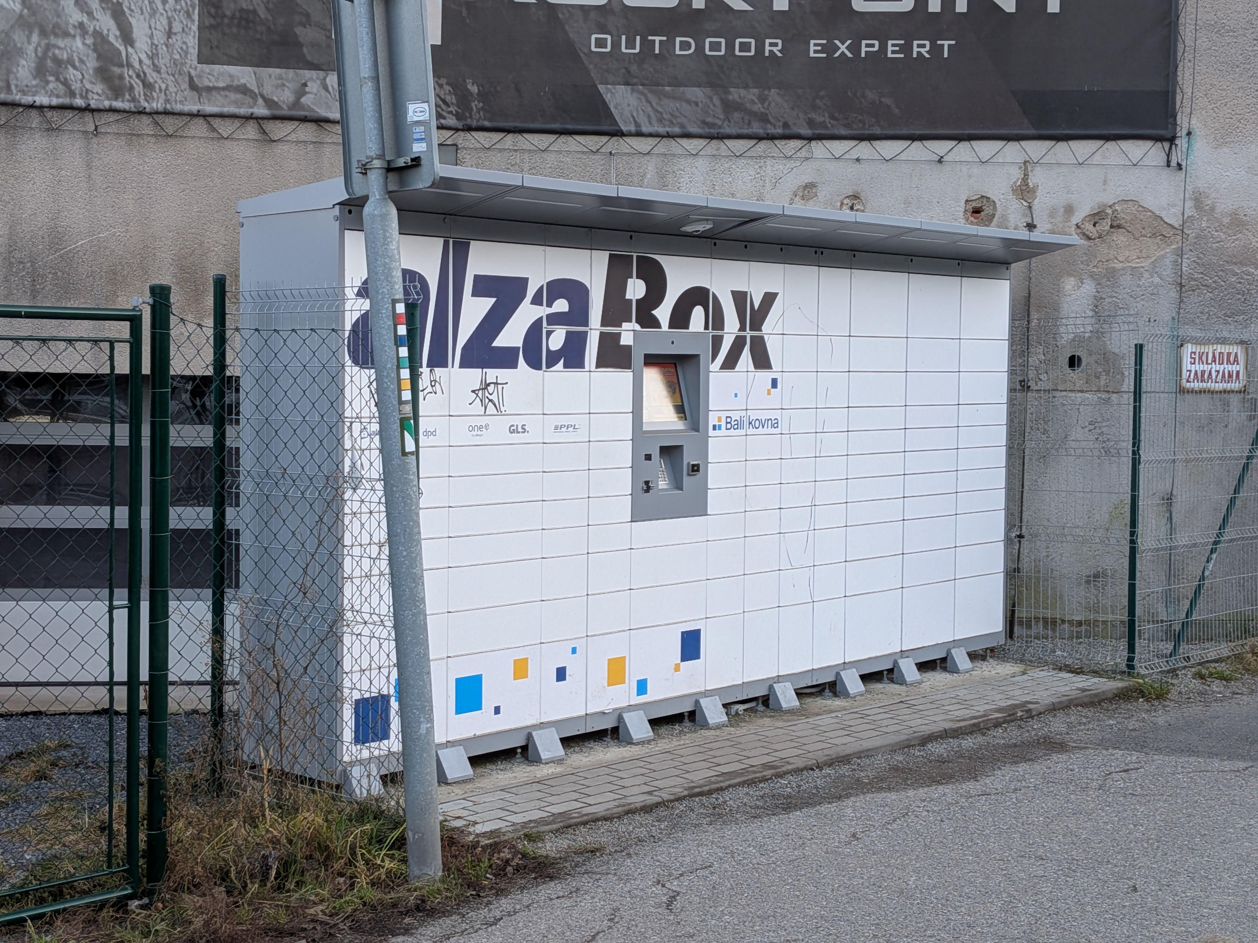 AlzaBox
