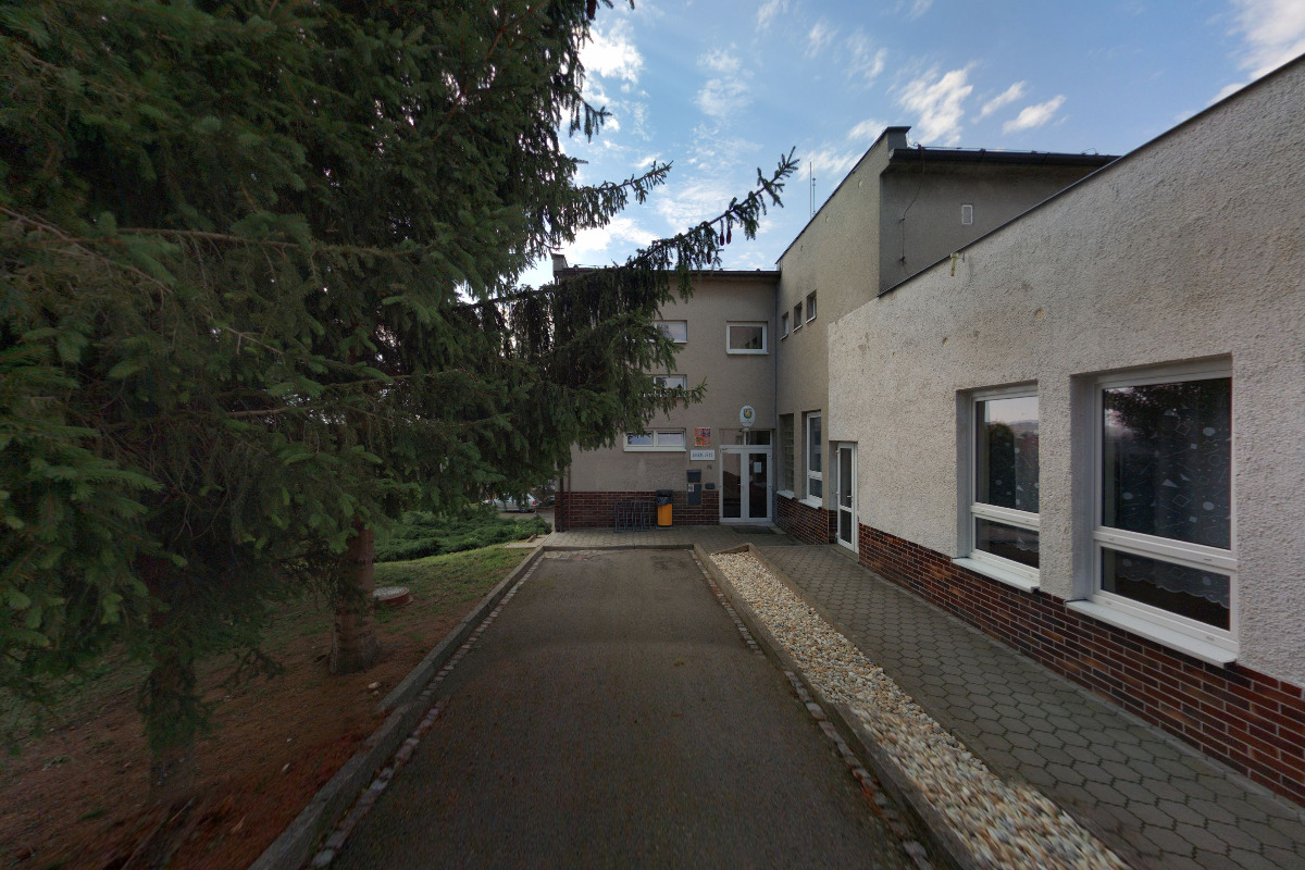 Domaželice - obecní úřad foto 2