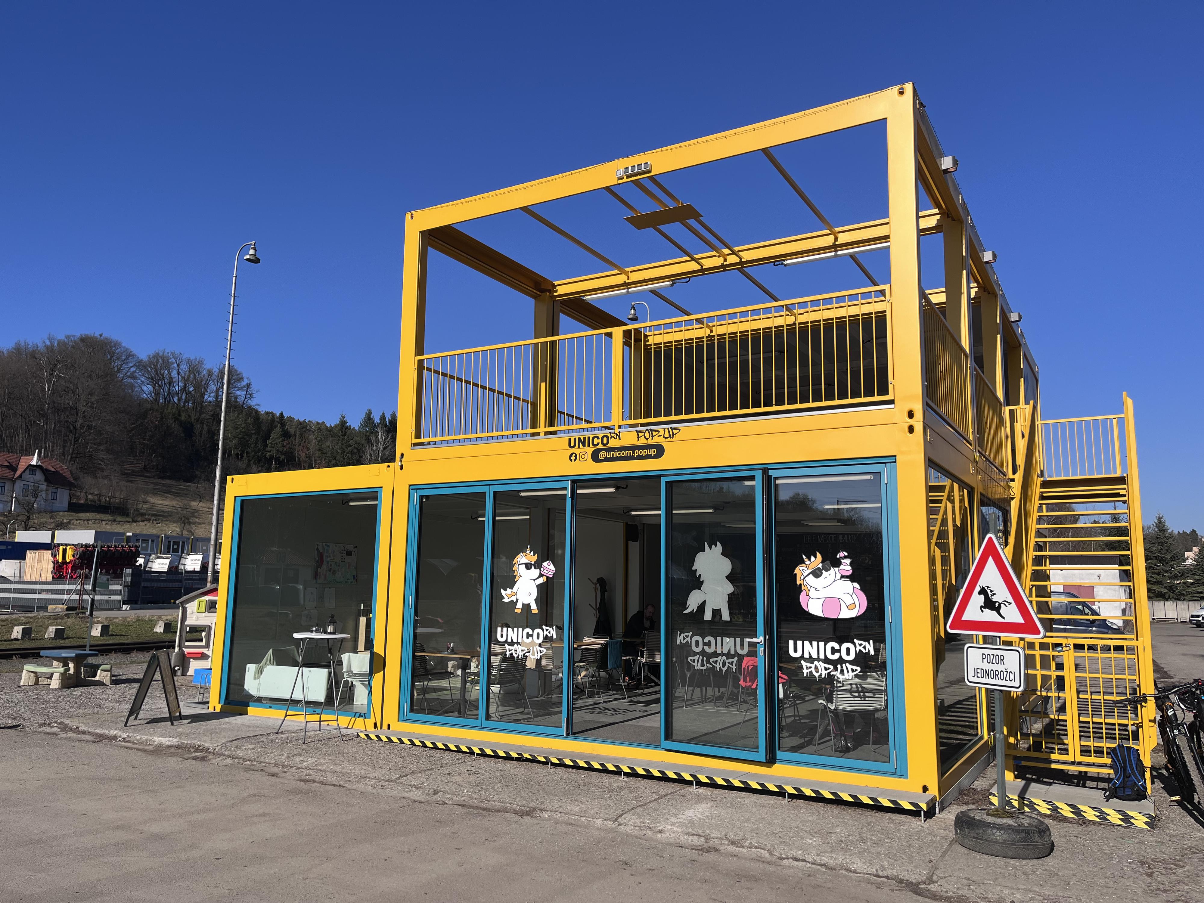 Unicorn Pop-Up