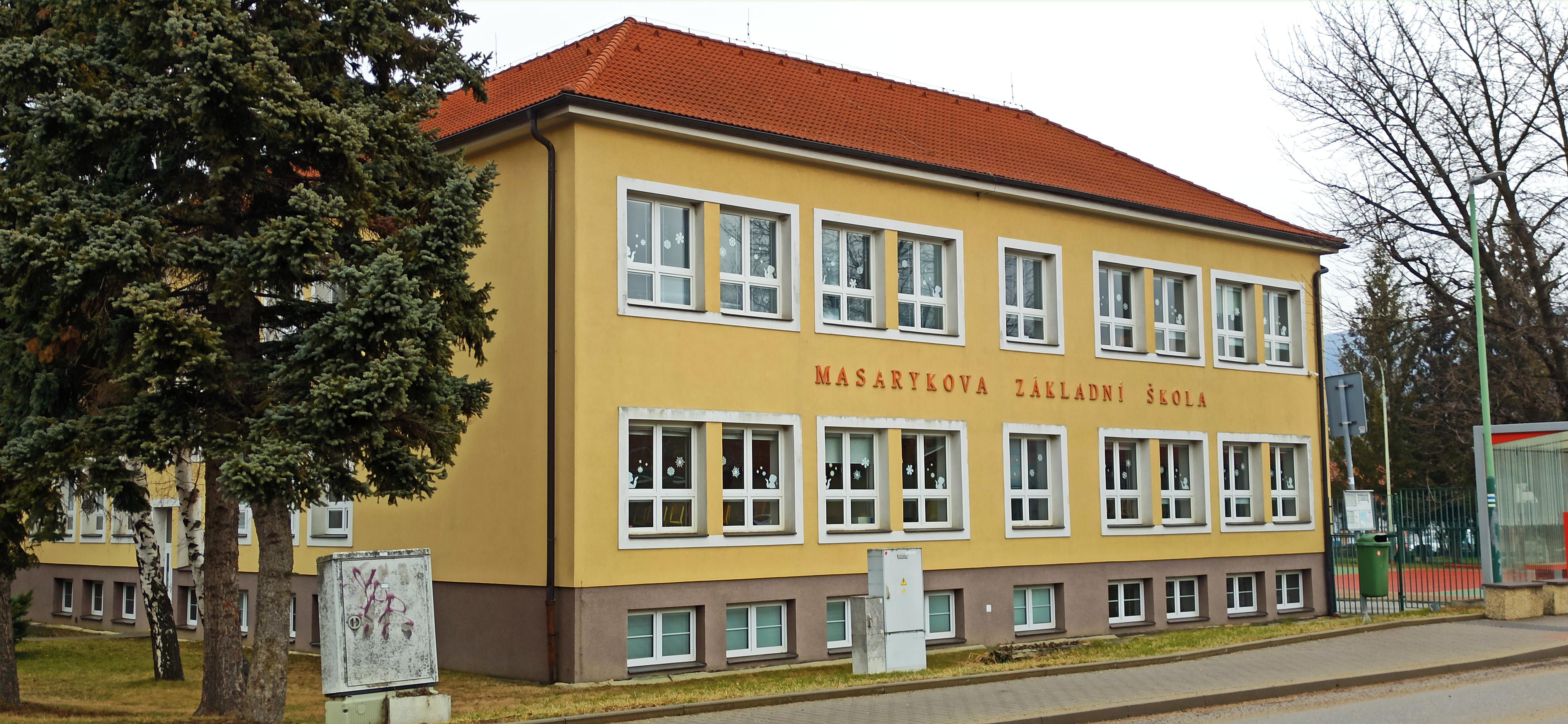 Masarykova ZŠ Velká nad Veličkou foto 4