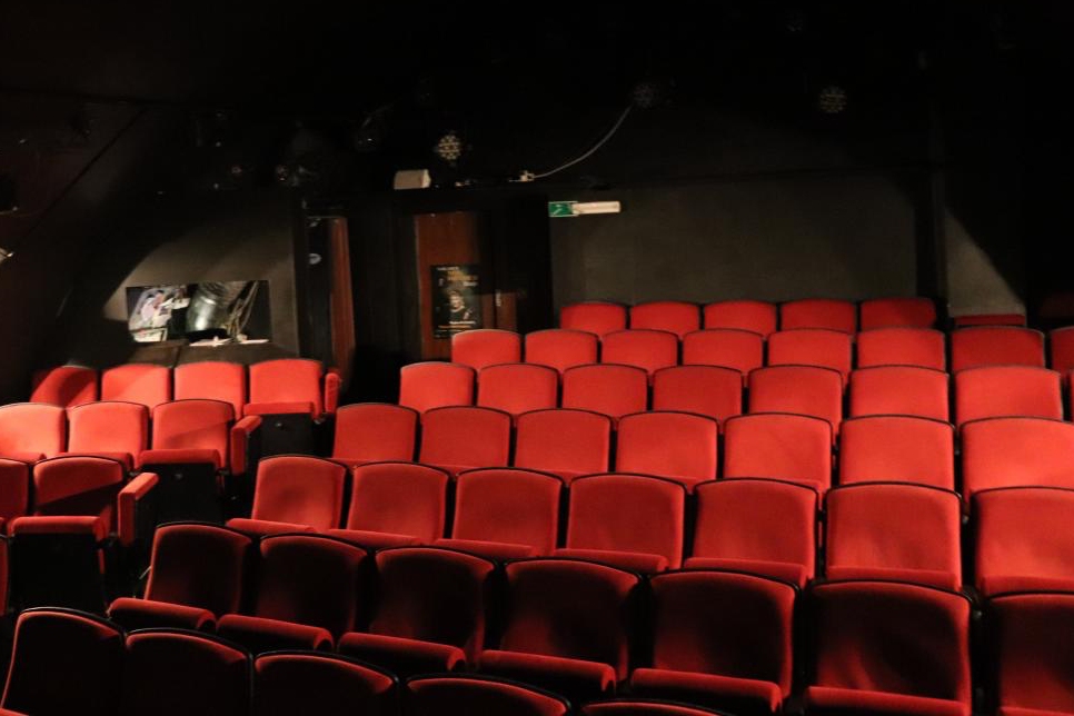 DIVADLO UNGELT foto 4