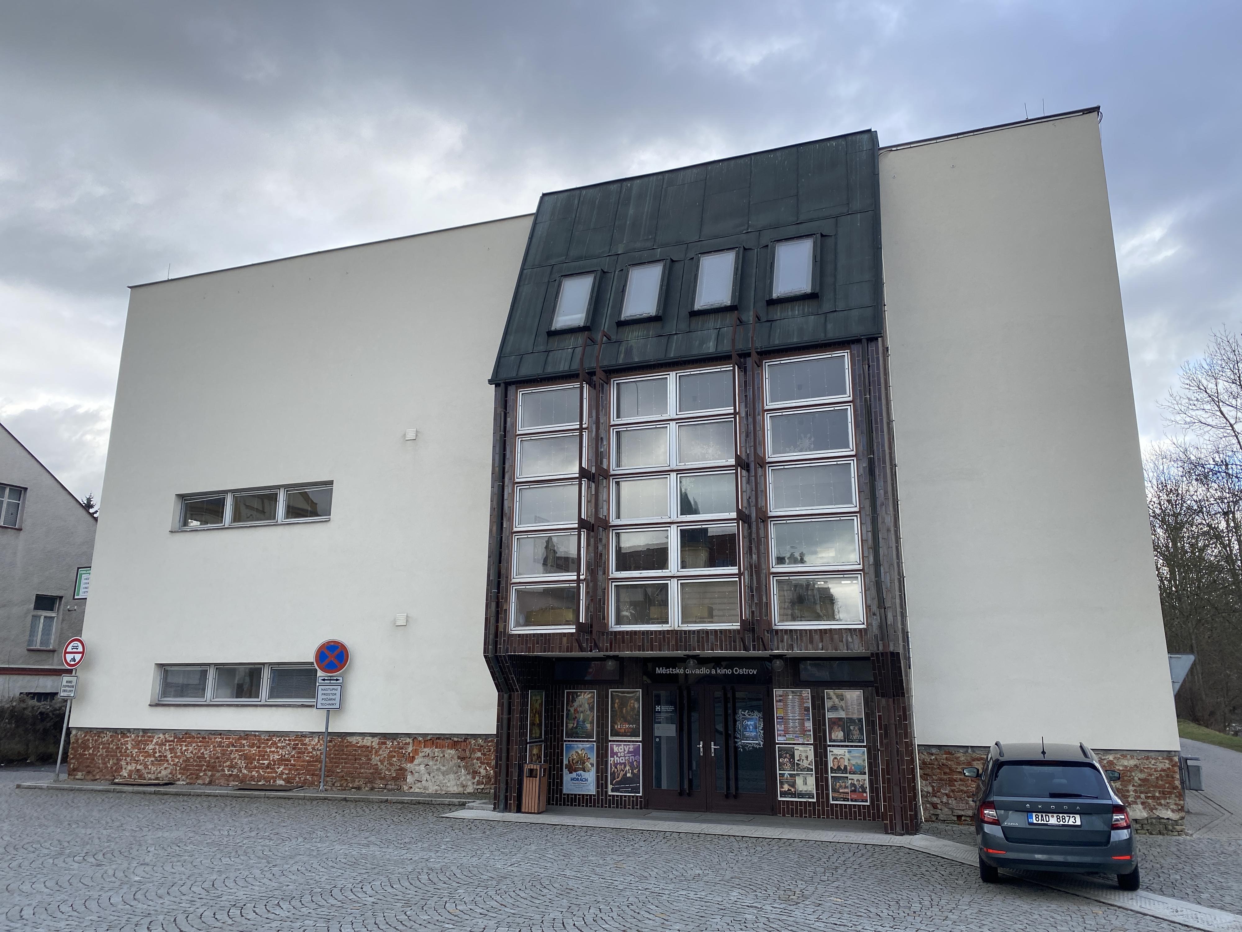 Městské kino Ostrov foto 3