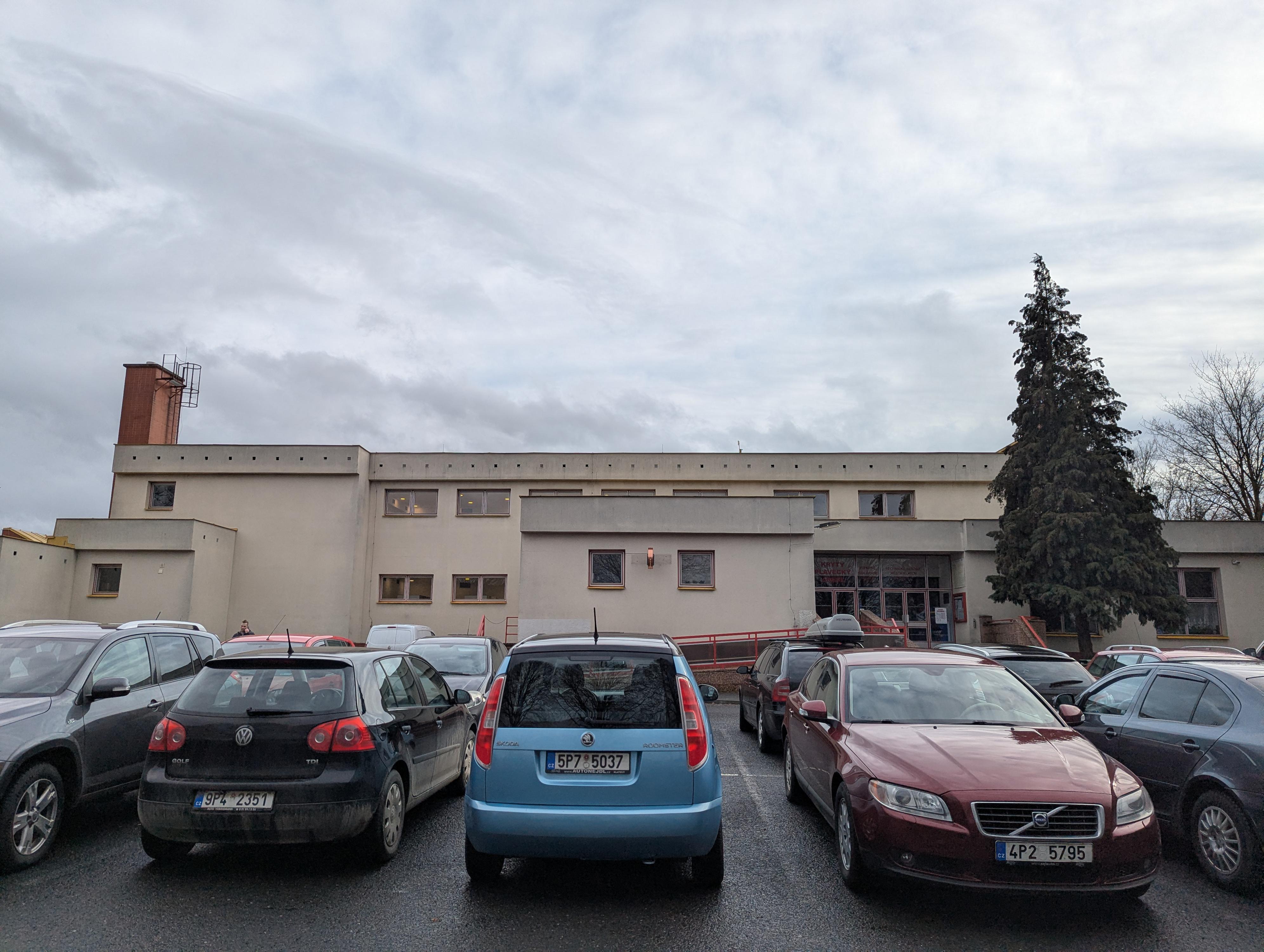 Krytý plavecký areál Klatovy foto 6