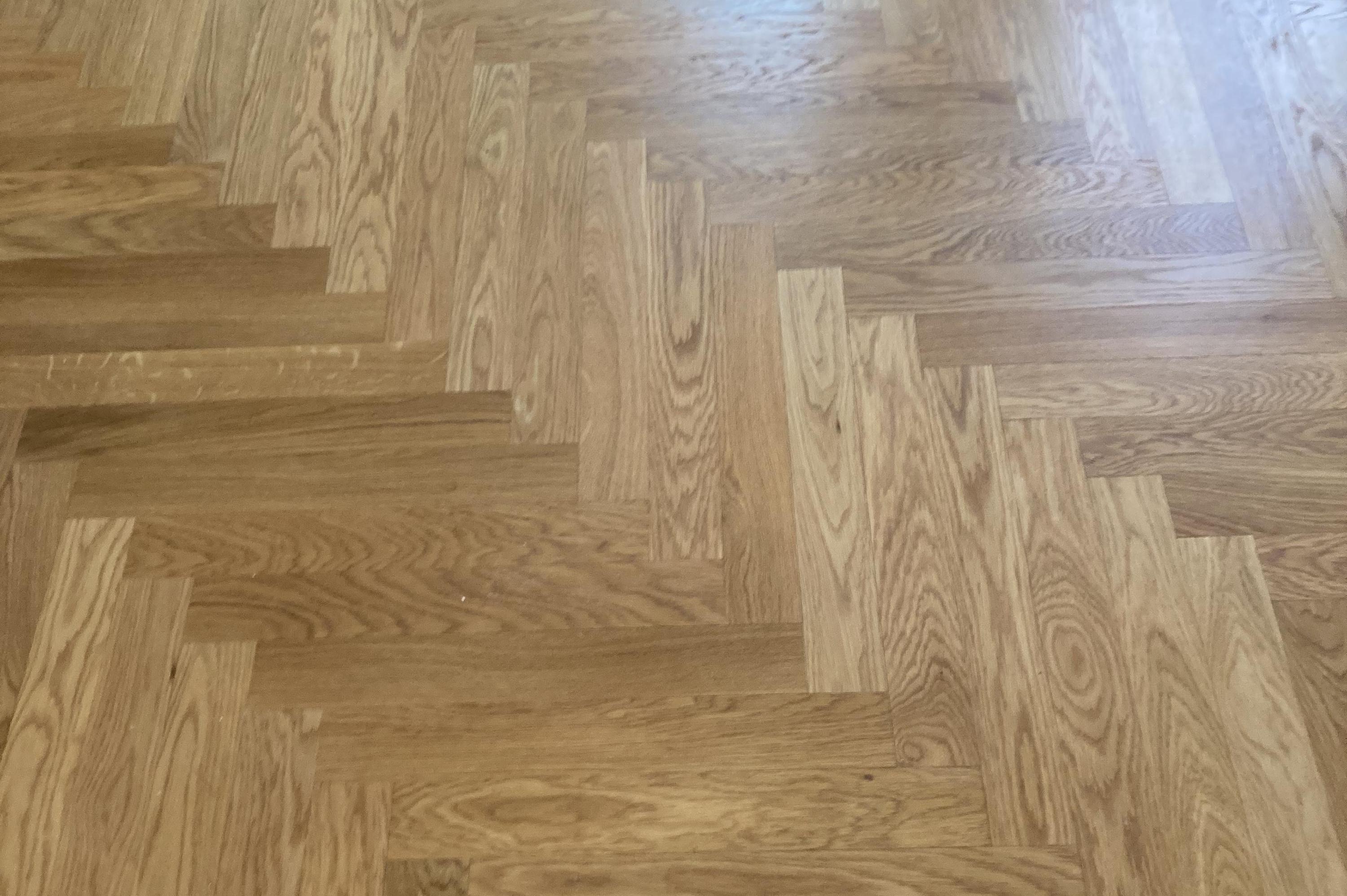 Broušení parket od 200 Kč za 1m2