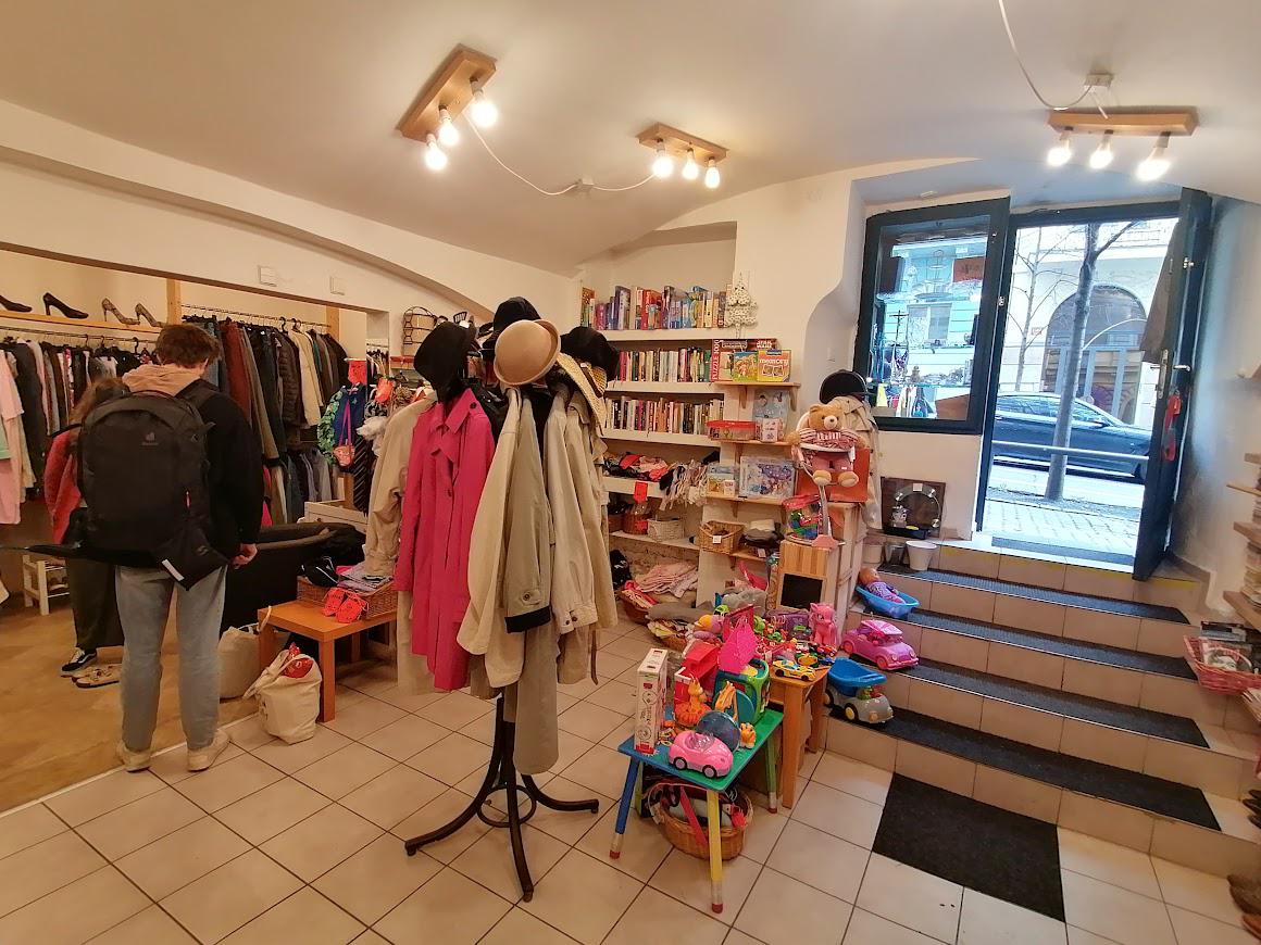 Dobročinný obchod Sue Ryder foto 3
