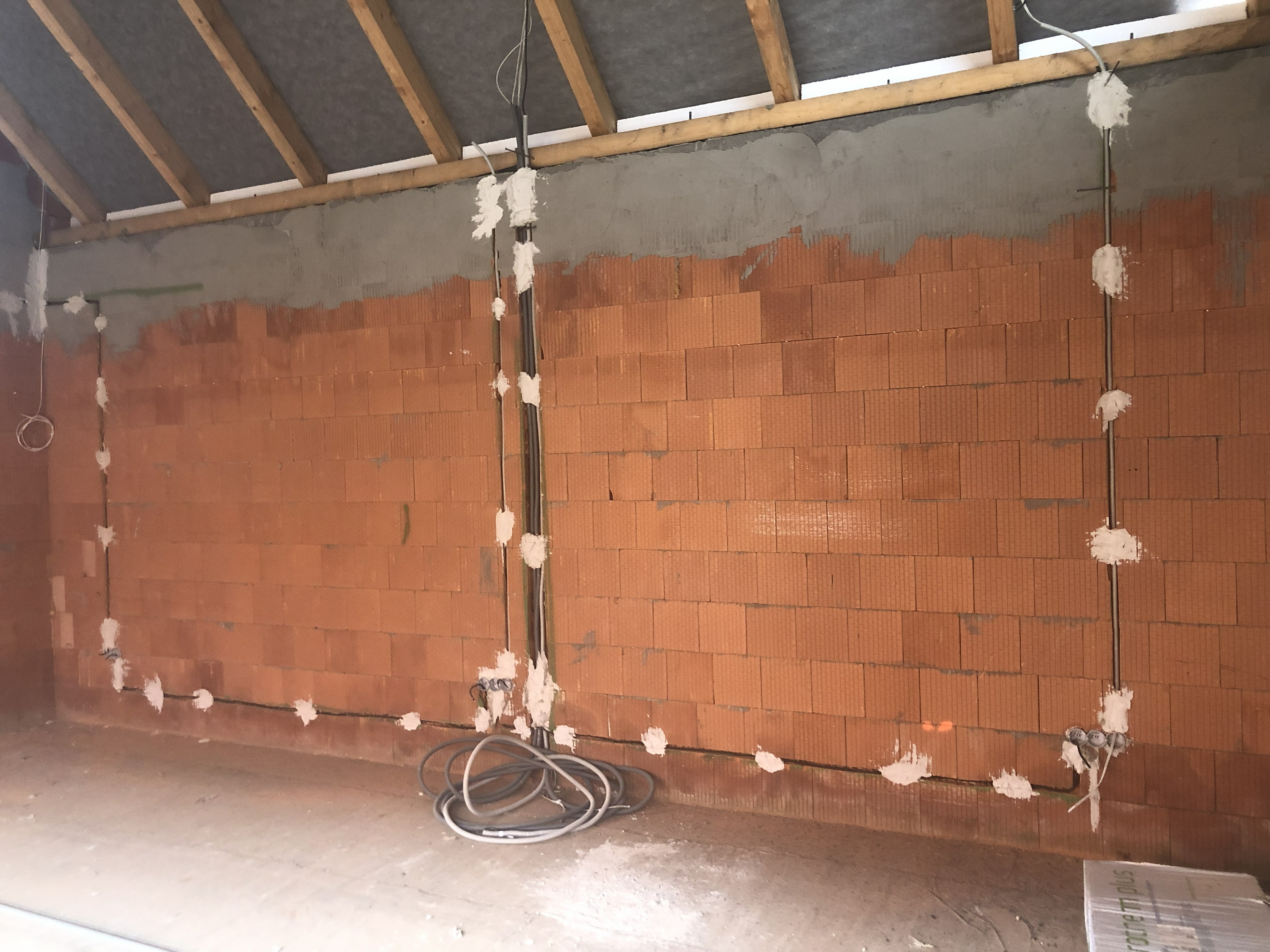 Hrubá elektroinstalace