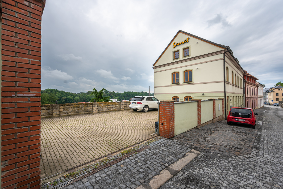 Nájem kanceláře/ lékařských prostor  - 199,-/m2