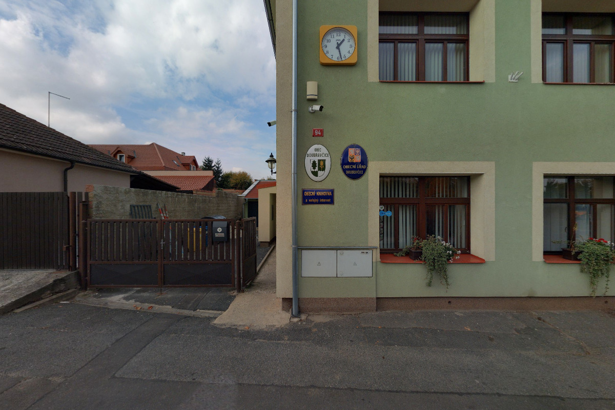 Doubravčice - obecní úřad foto 3