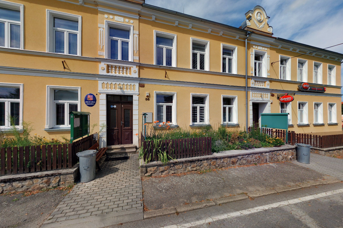 Drahotěšice - obecní úřad foto 4