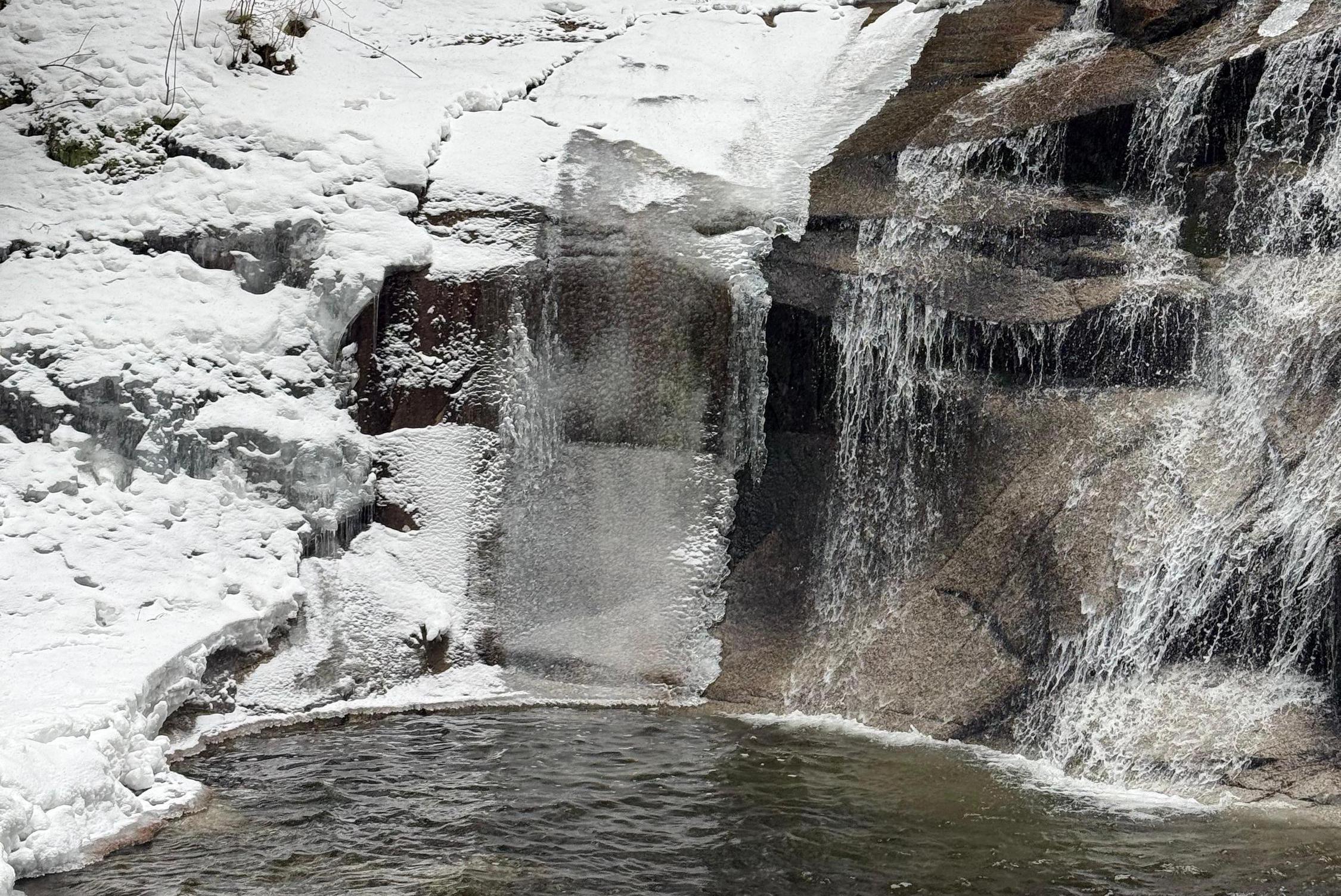 Projektování vodohospodářských staveb Jaroslav Bahník