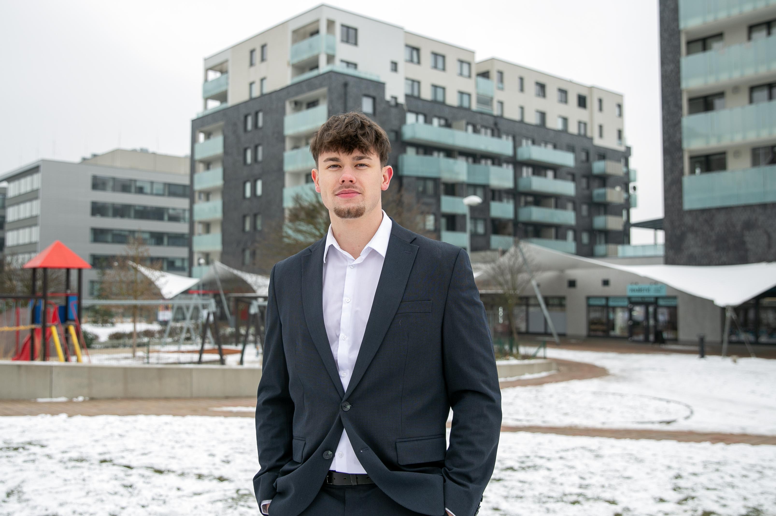 Daniel Dobiáš - realitní makléř RE/MAX