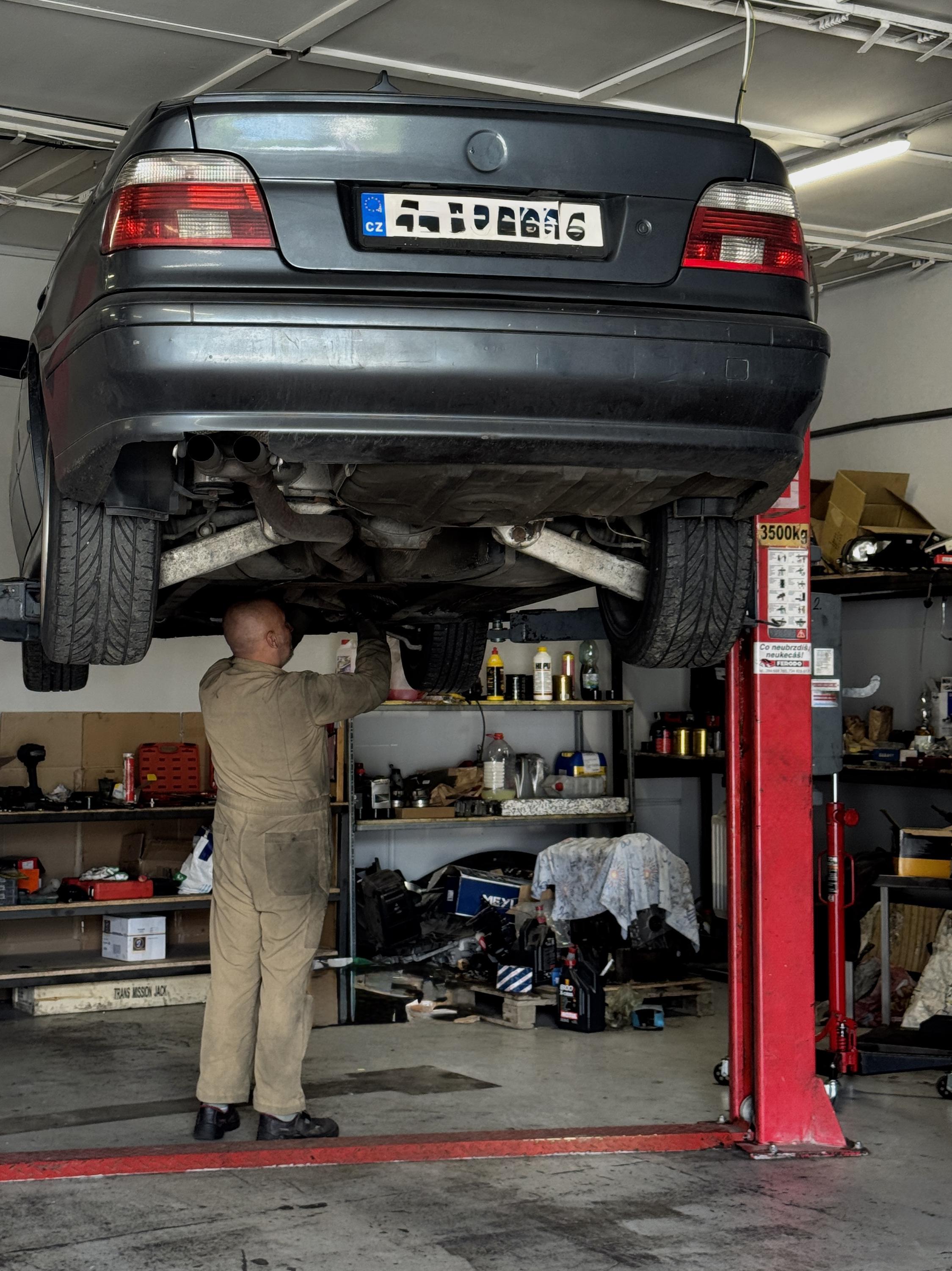 Autoservis Botakana foto 3