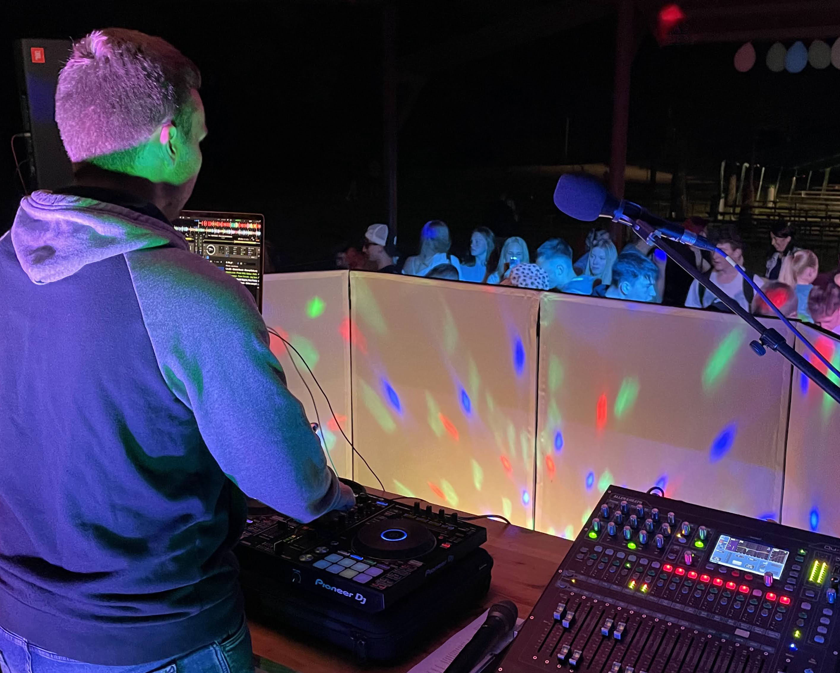 DJ NOWI - Ondřej Nowak foto 6