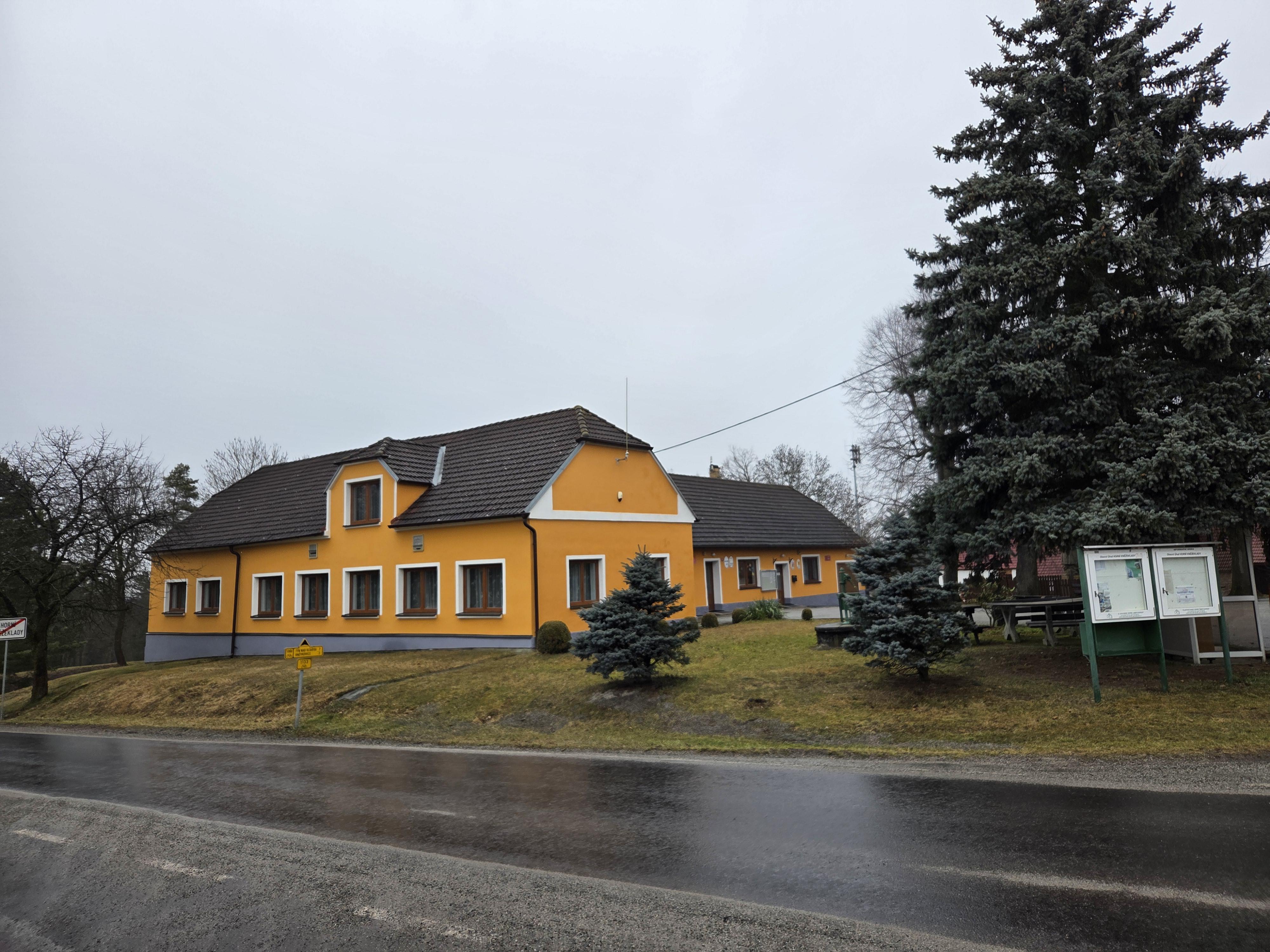 Horní Kněžeklady - obecní úřad foto 3
