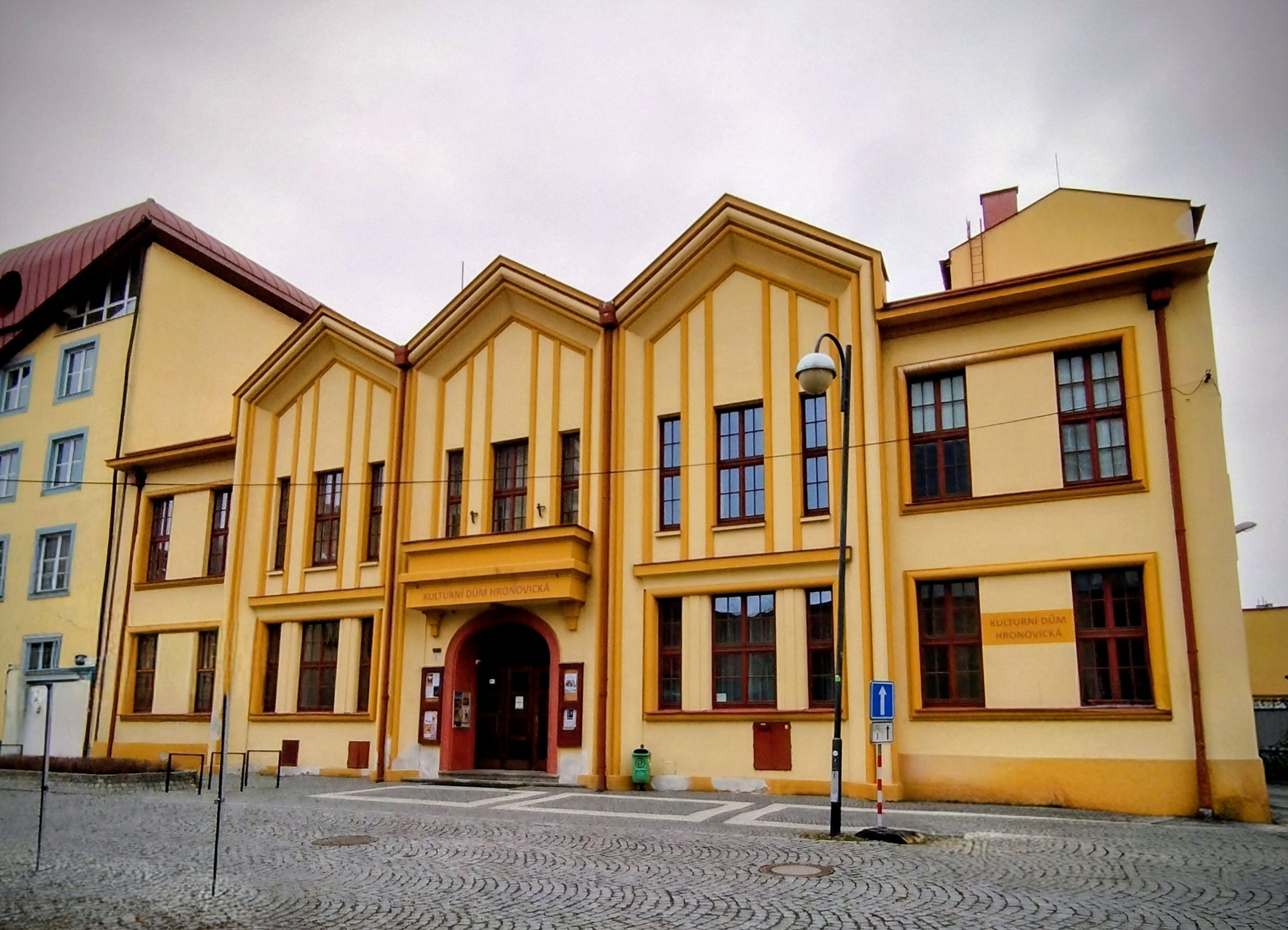 Kulturní dům Hronovická foto 2