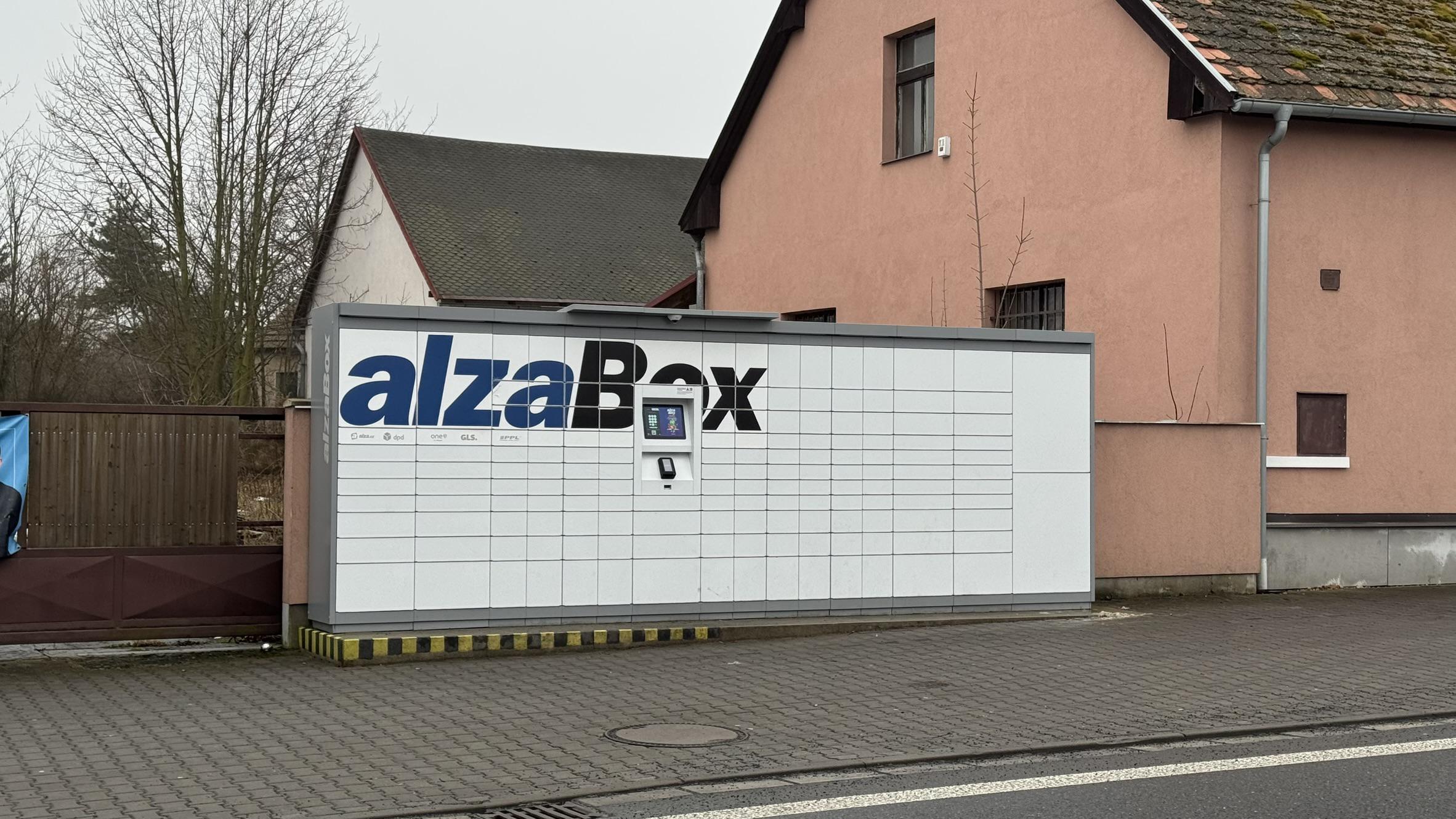 AlzaBox