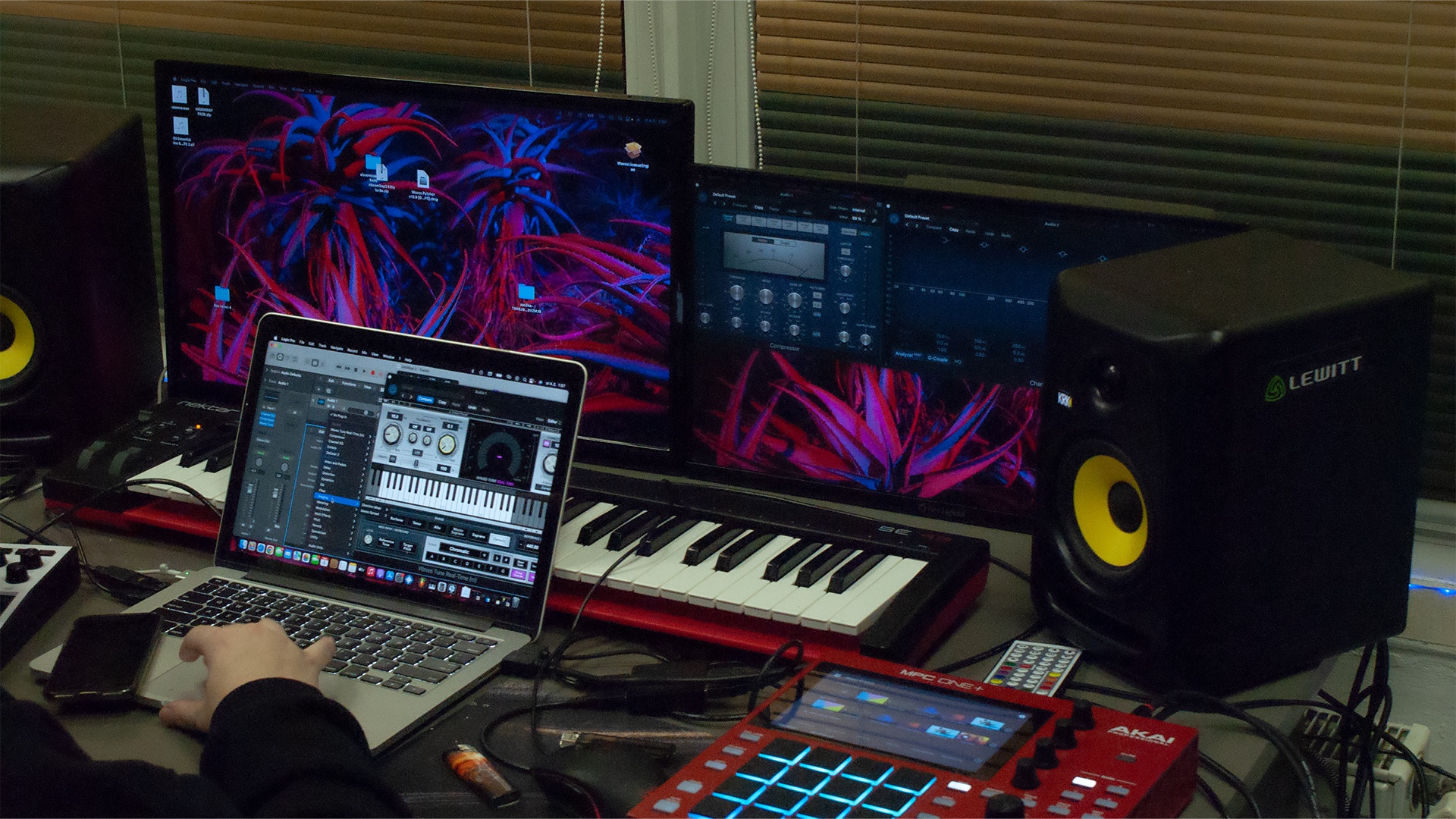 MNR STUDIO foto 2
