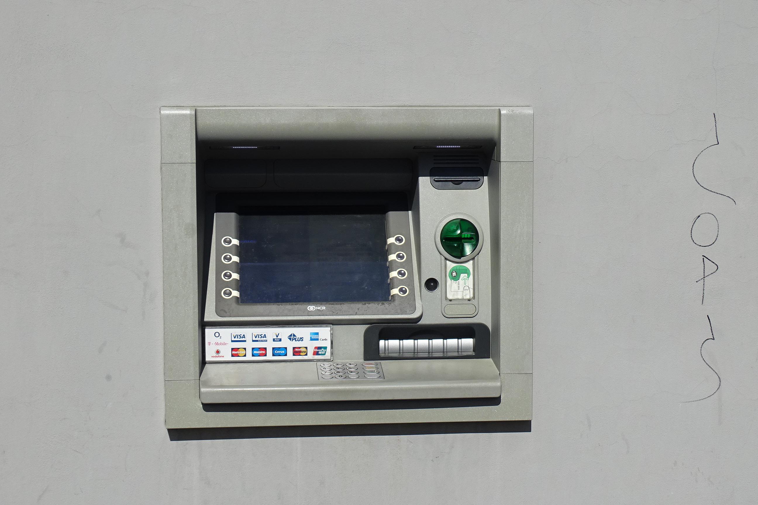 Bankomat Komerční banky foto 2