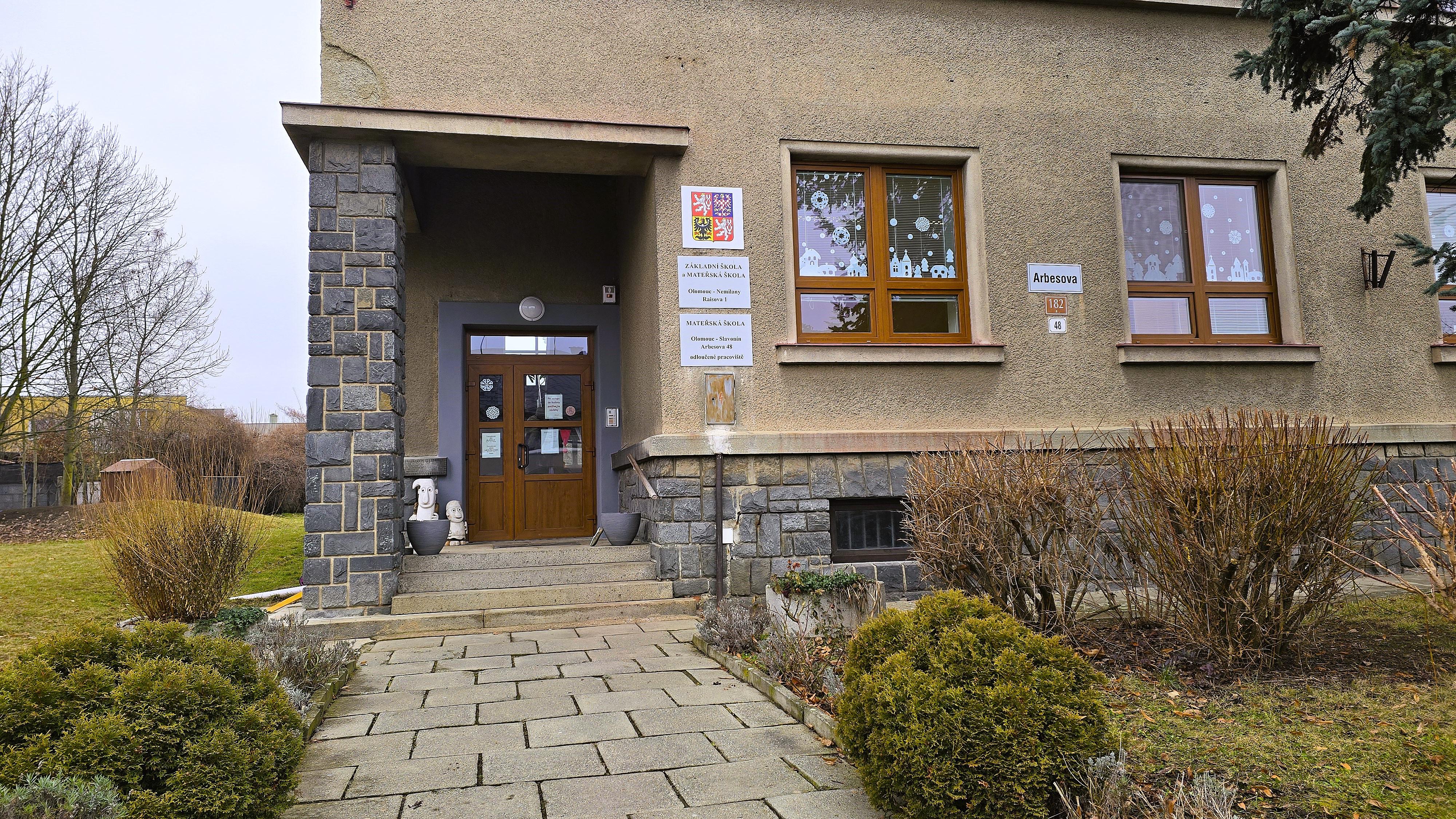 ZŠ a MŠ Olomouc, Arbesova foto 4