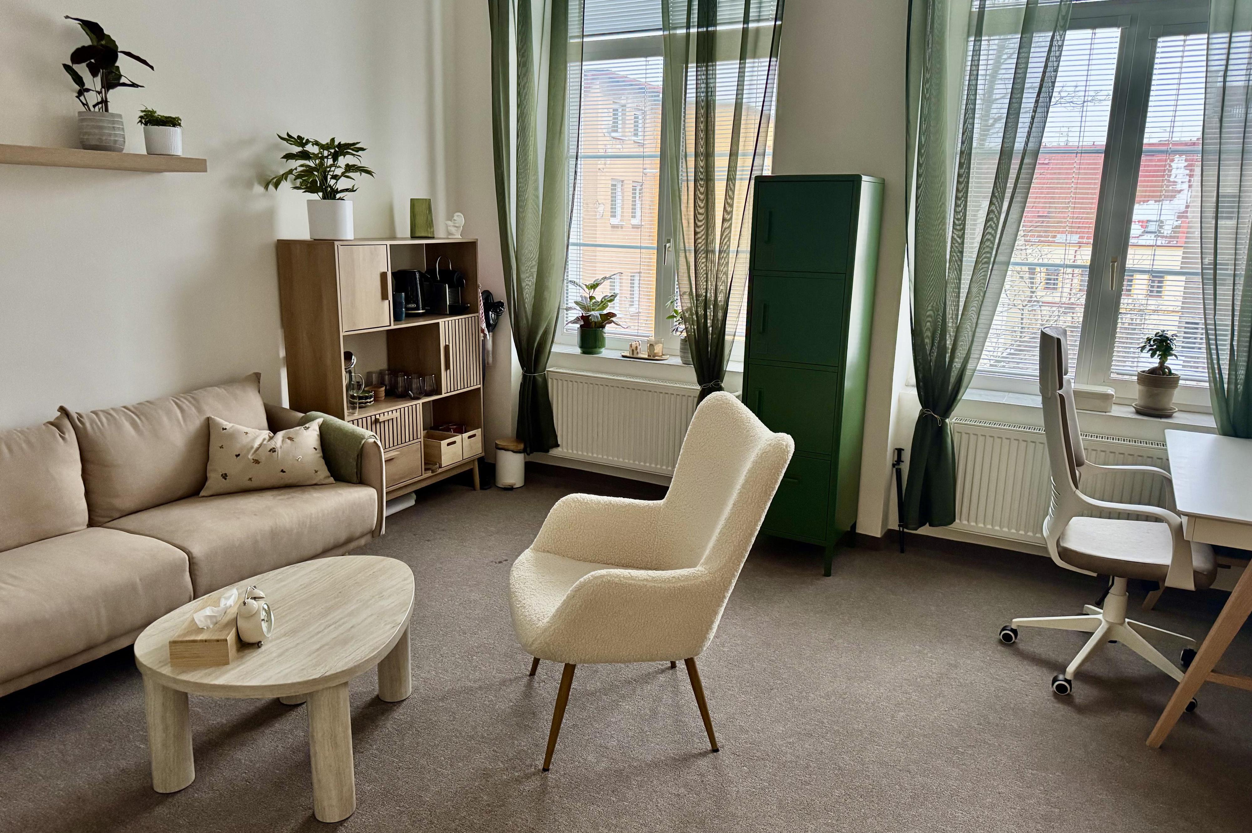 JUDr. Anna Beková: Terapie, koučink, mediace