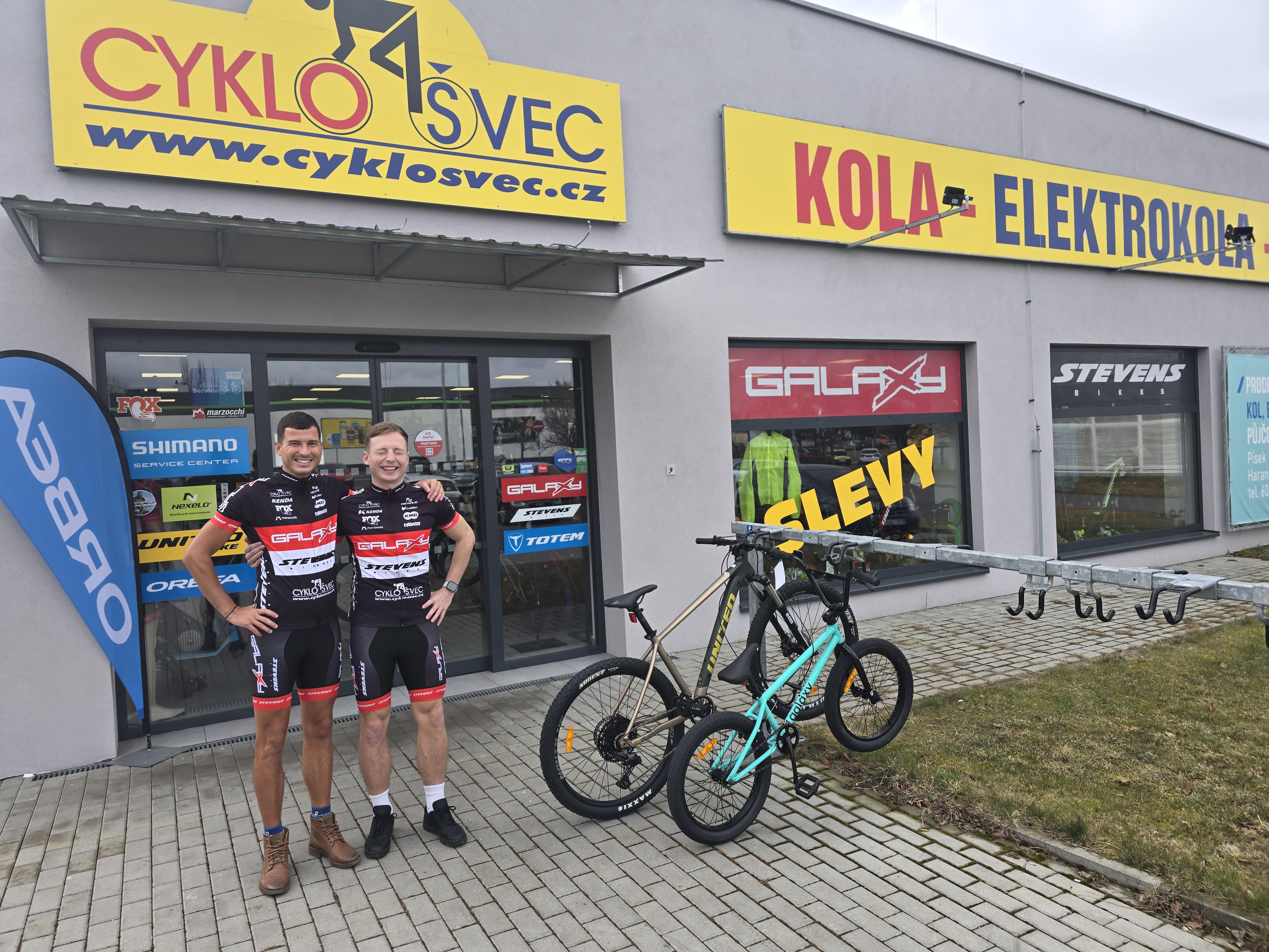 Galaxy CykloŠvec Fox team foto 4