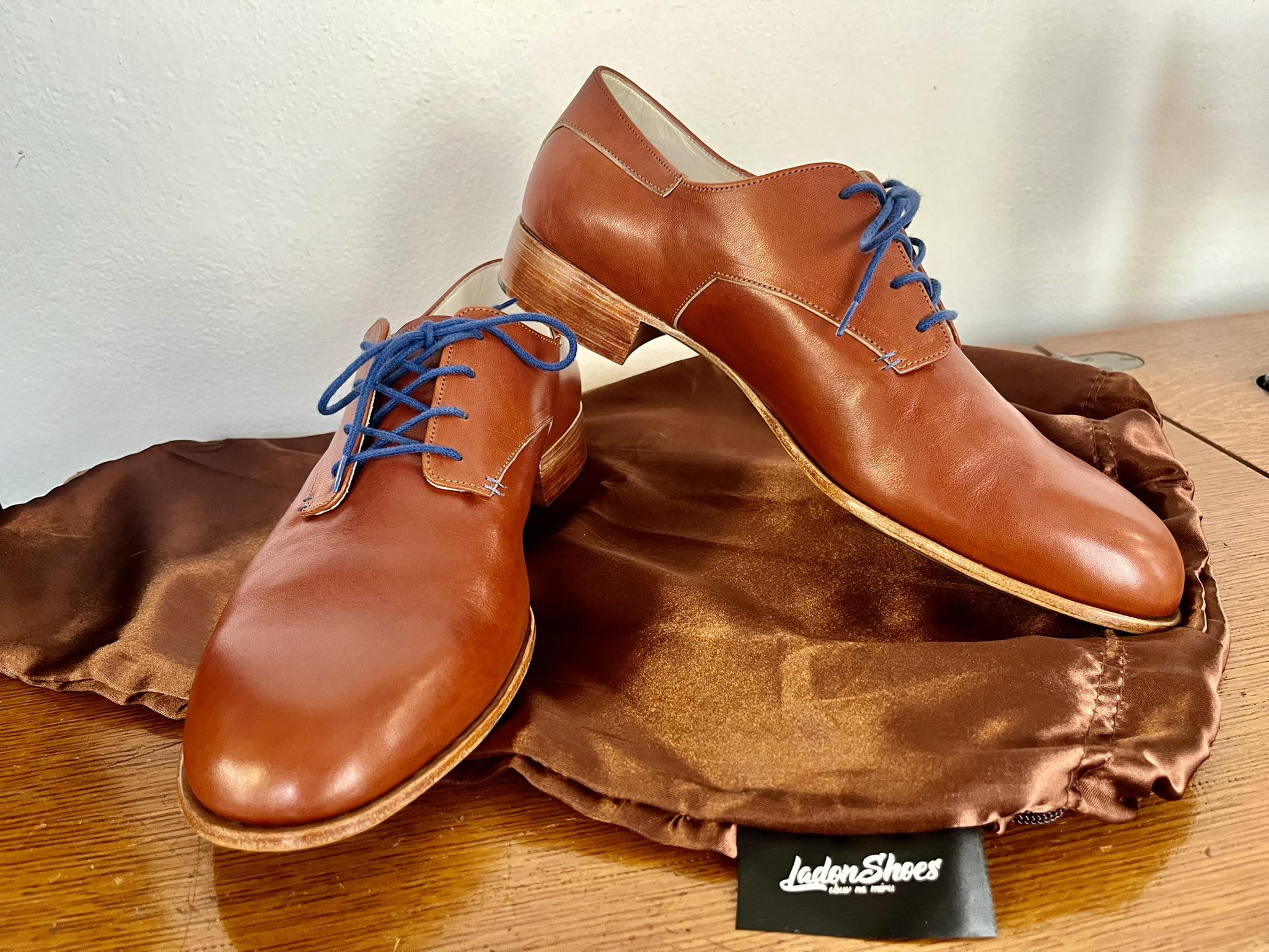 Zakázková výroba obuvi na míru