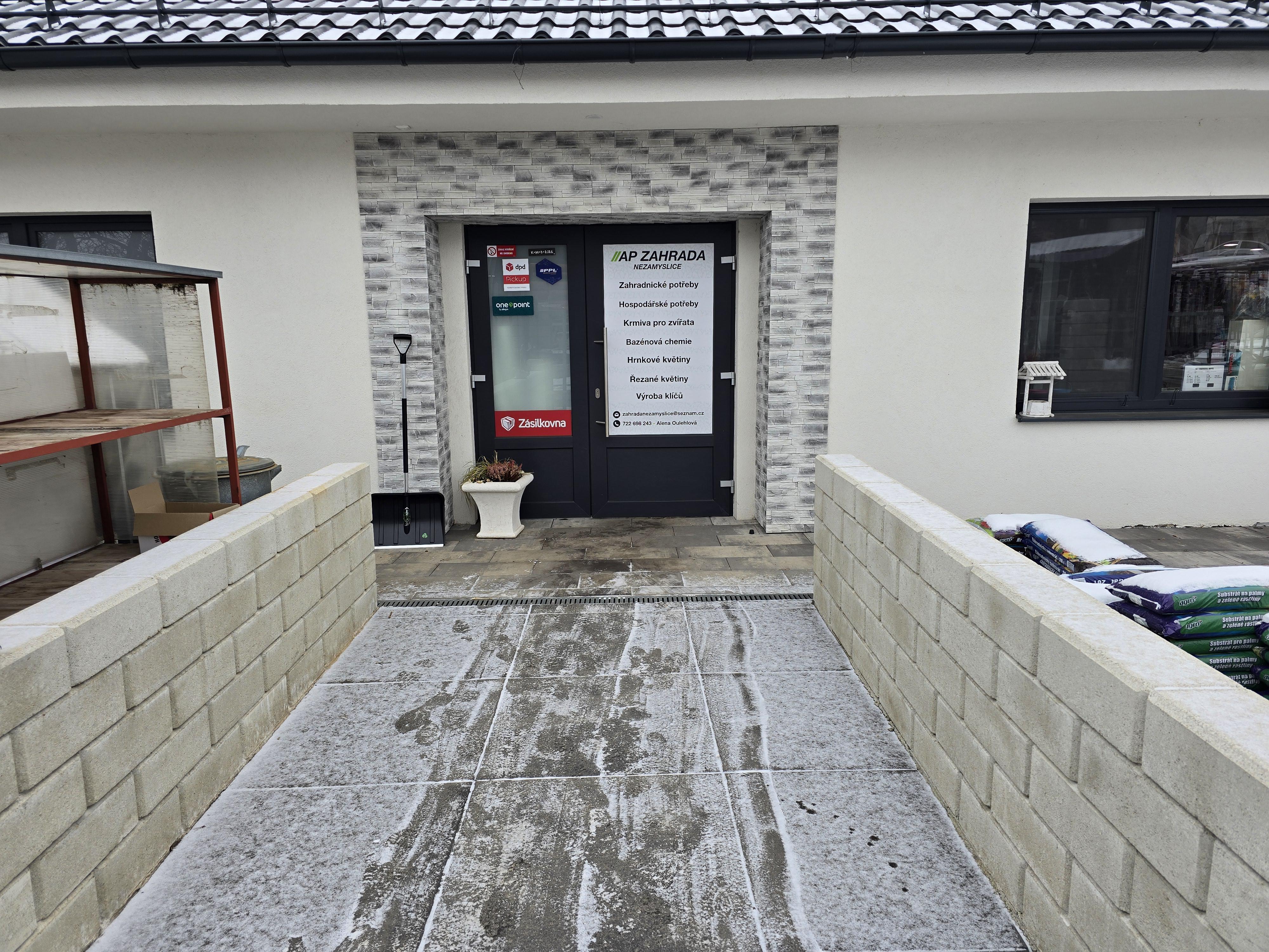 AP STAVEBNINY A ZAHRADA NEZAMYSLICE, s.r.o.