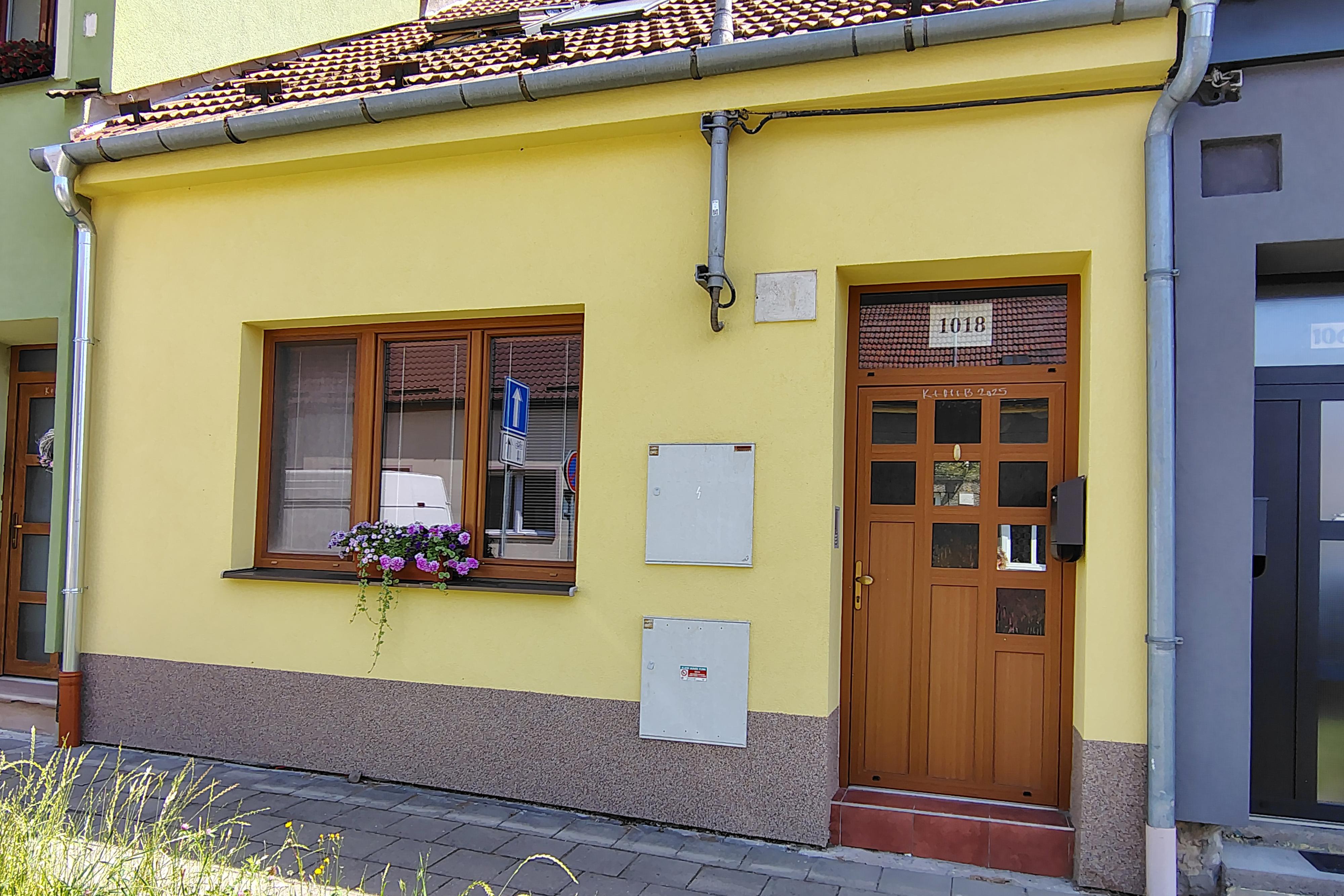 Mgr. Karolína Davisová