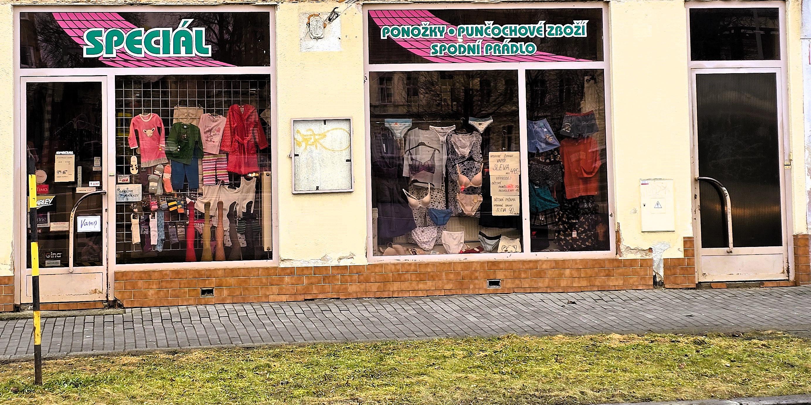 Punčochové zboží a spodní prádlo - Lucie Pospíšilová foto 3