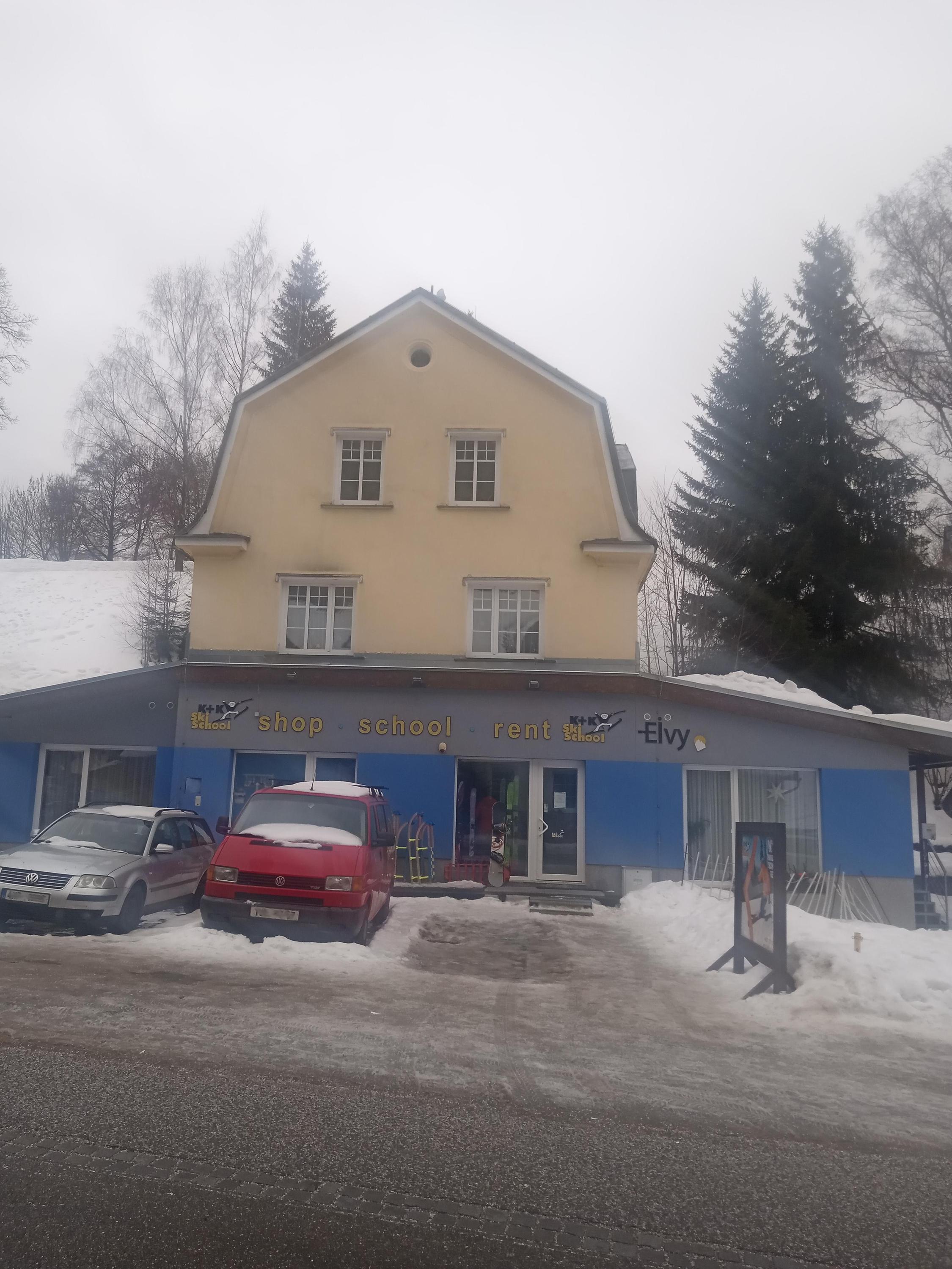 K+K Ski School s.r.o - lyžařská škola a půjčovna foto 2