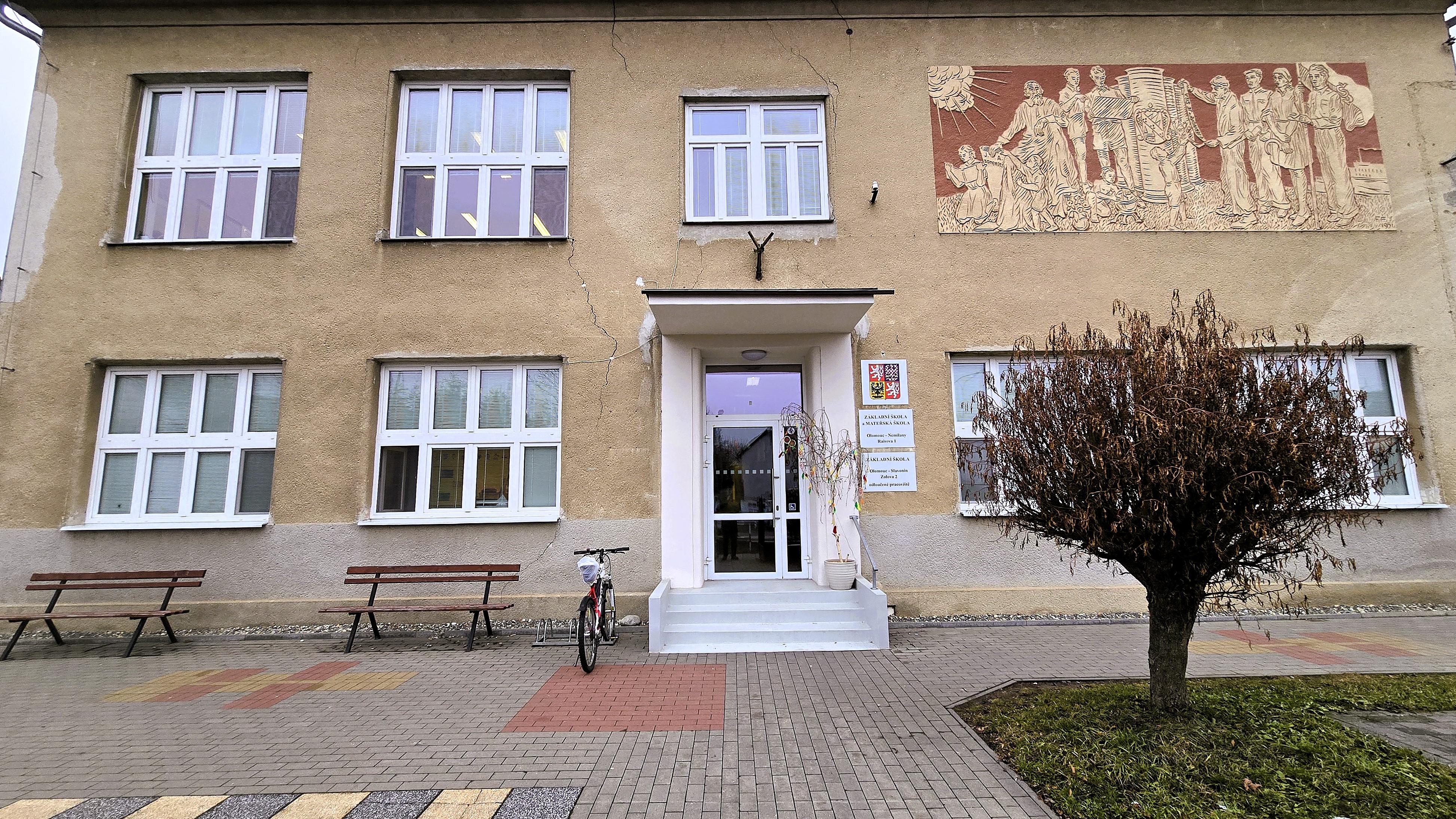 ZŠ a MŠ Olomouc, Zolova