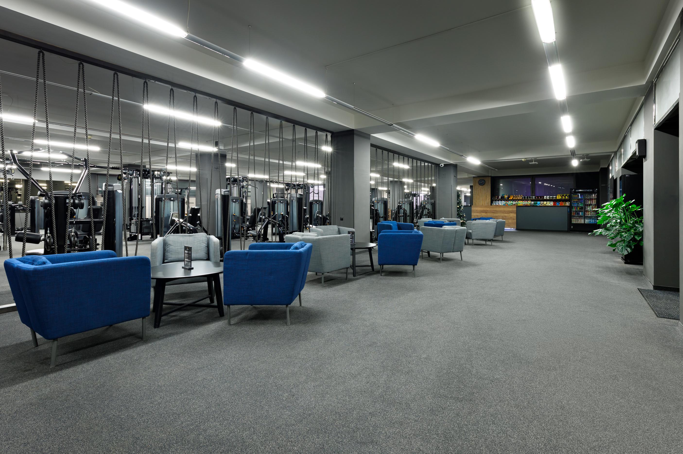 Max Fitness Bílá Labuť foto 2