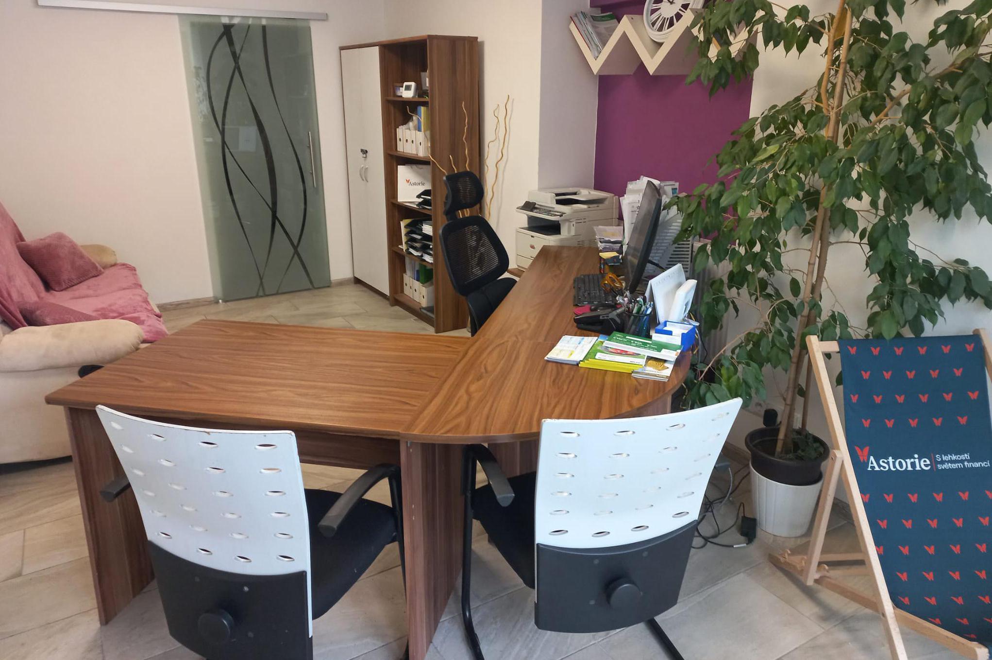 Astorie a.s. | S lehkostí světem financí