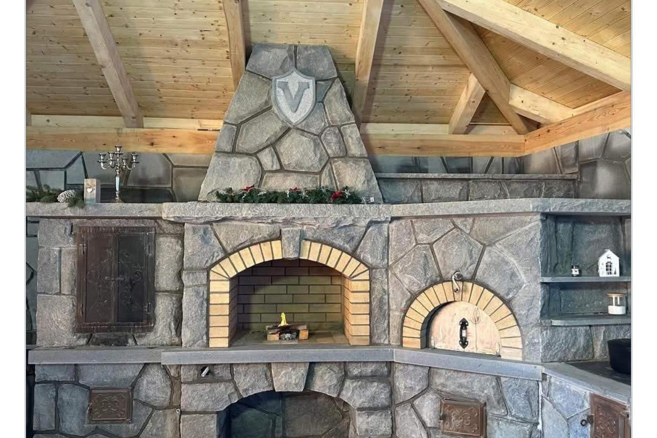 Zahradní kamenné krby