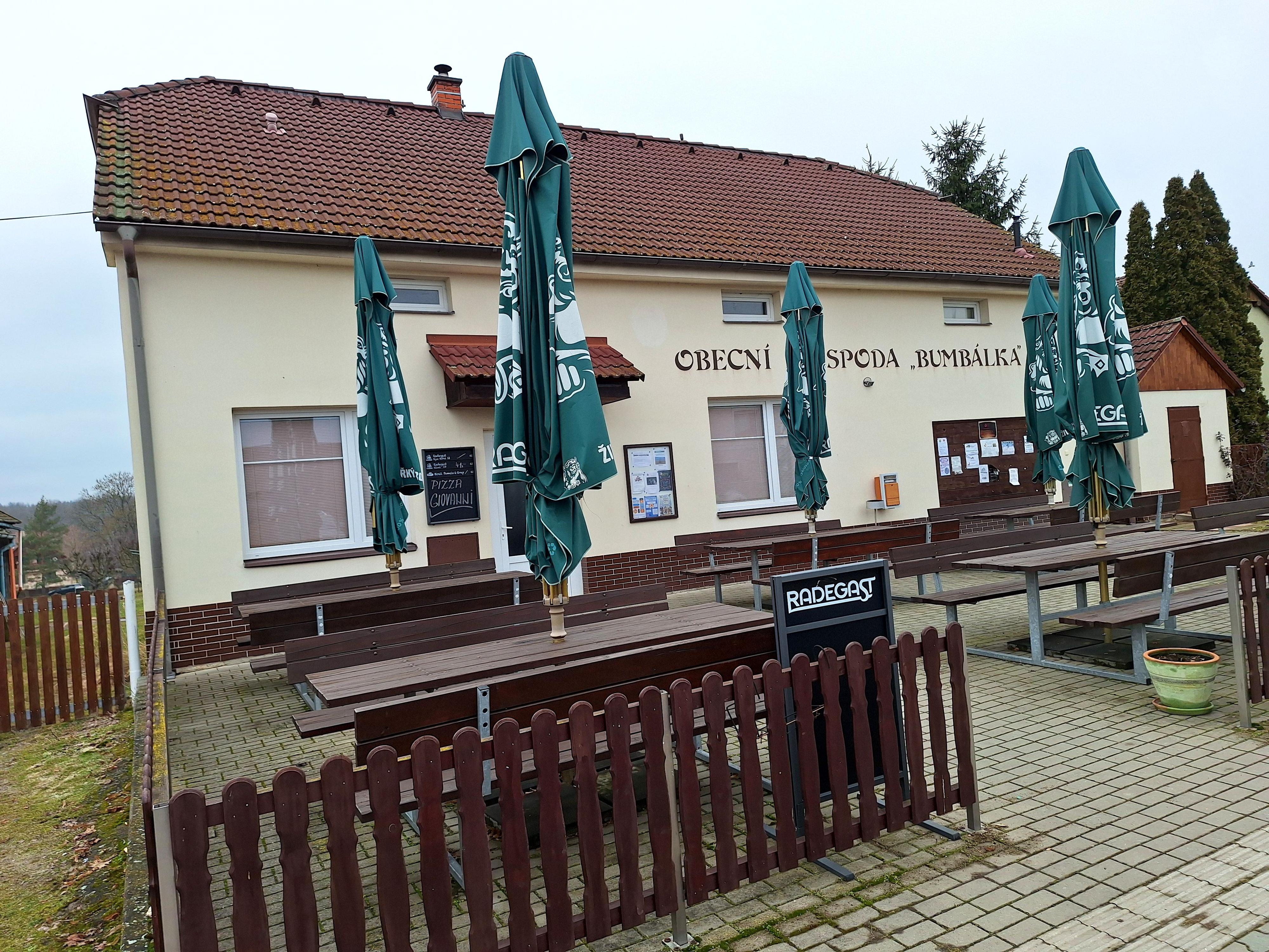 Obecní hospoda Bumbálka foto 2