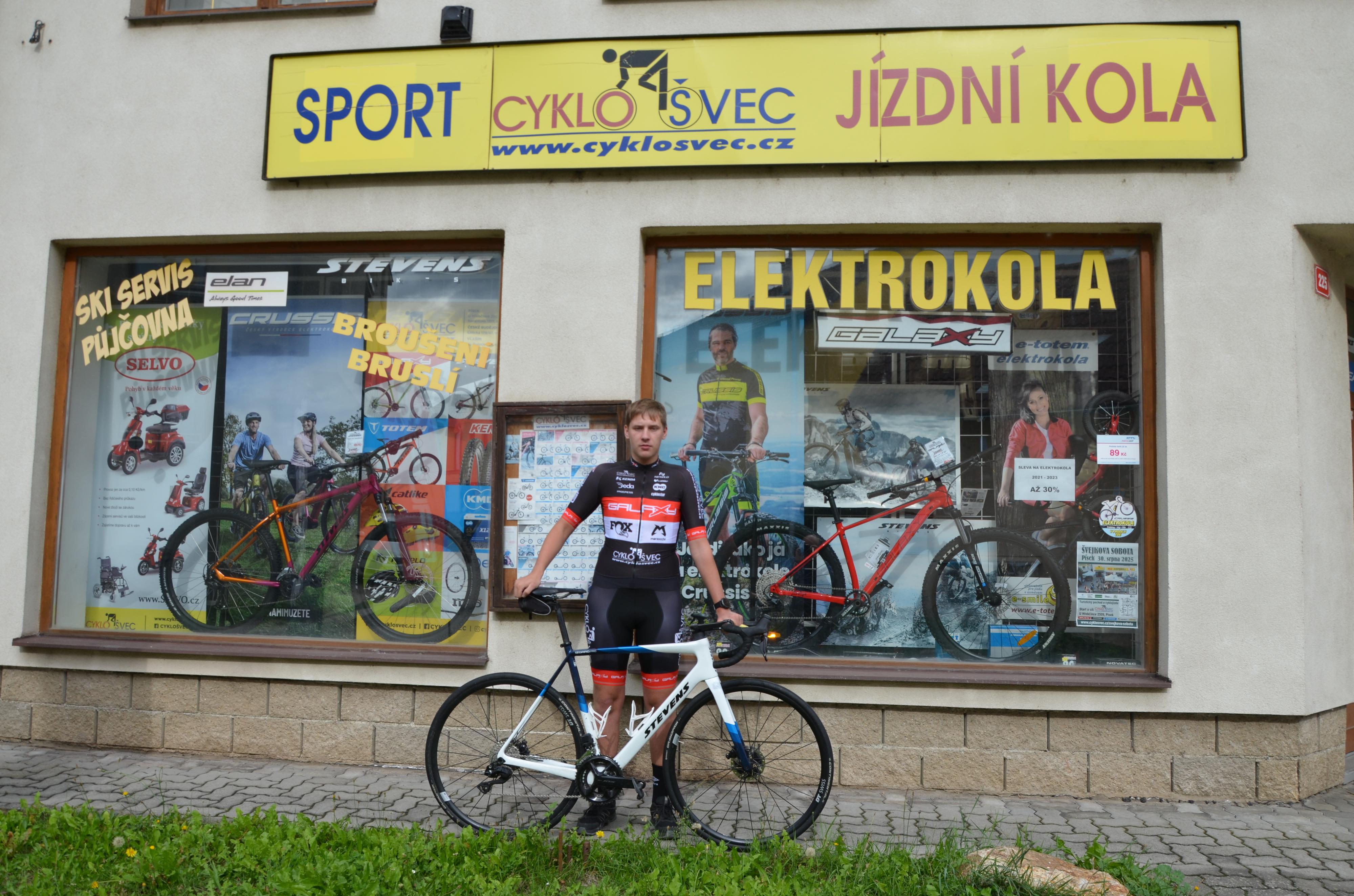Galaxy CykloŠvec Fox team foto 2