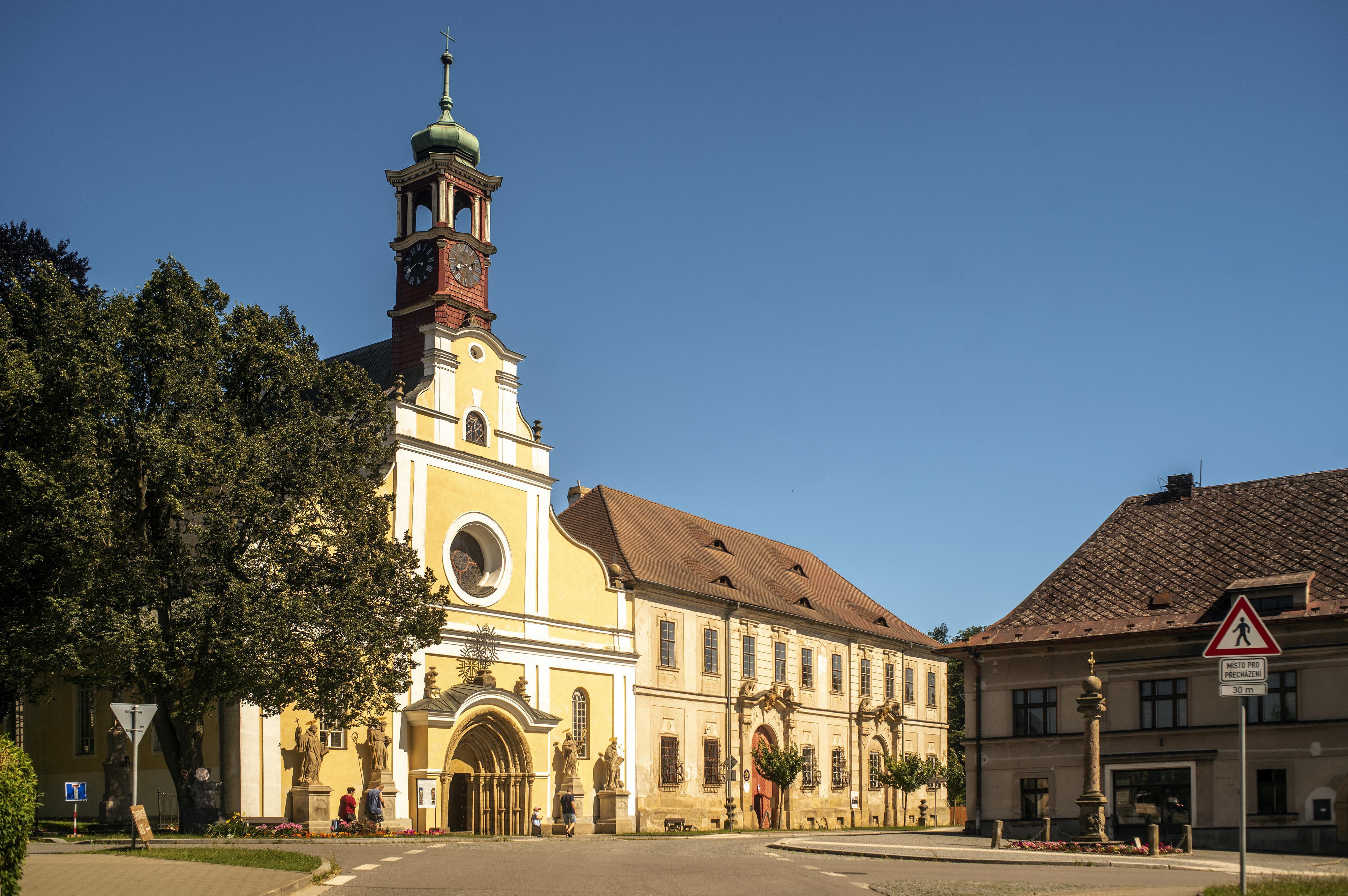 Klášter Police nad Metují