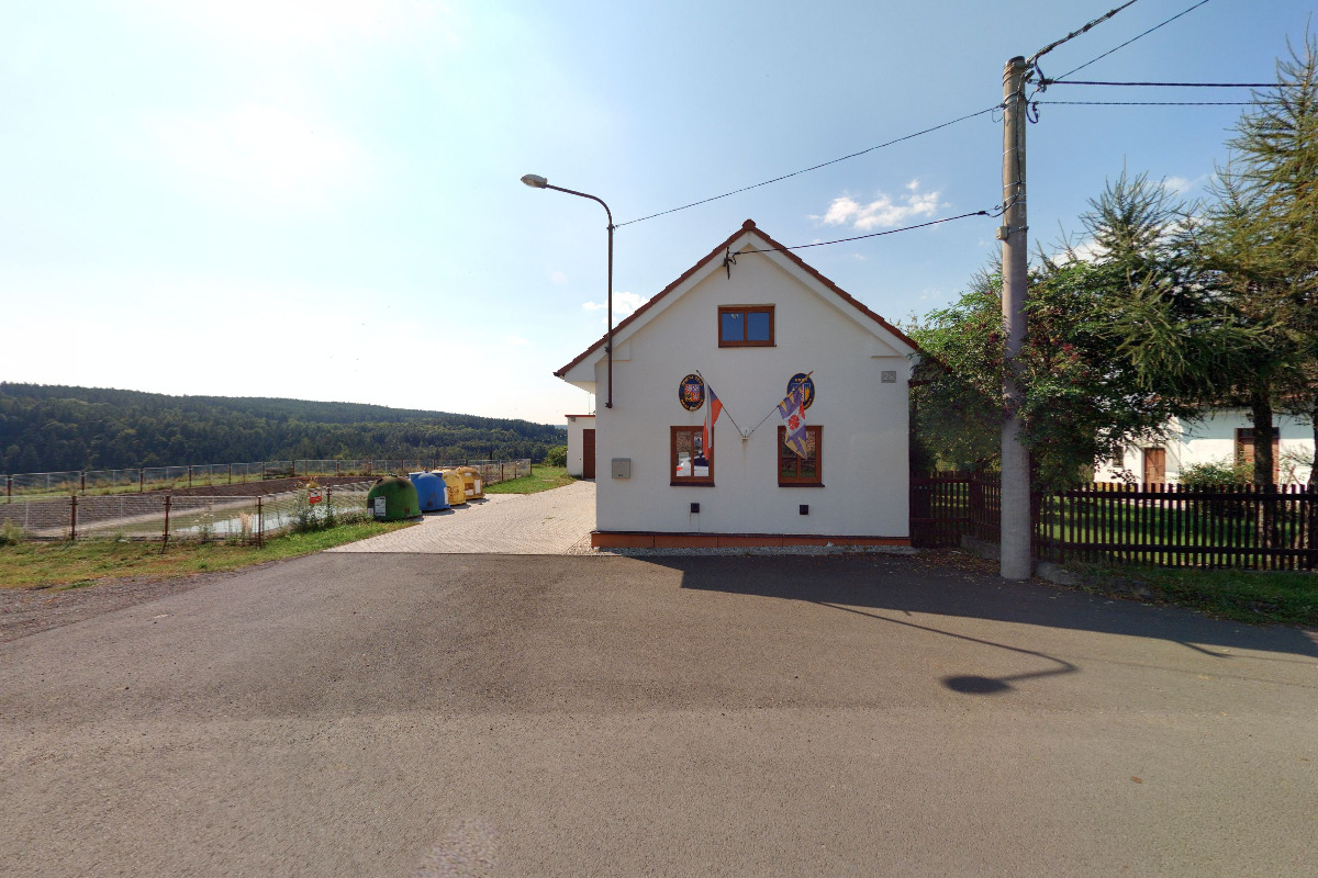 Dolní Hradiště - obecní úřad foto 6