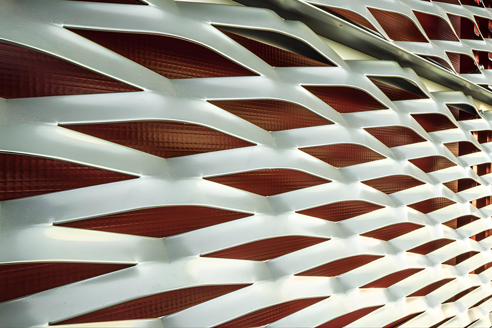 STŘEŠNÍ A OBVODOVÉ PLÁŠTĚ