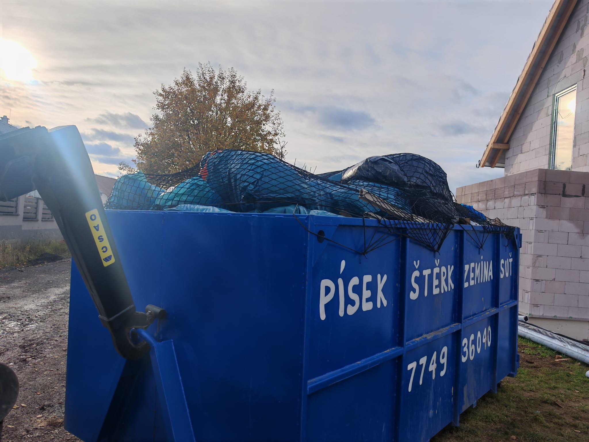Kontejnerová doprava, zemní práce - bagrování foto 2