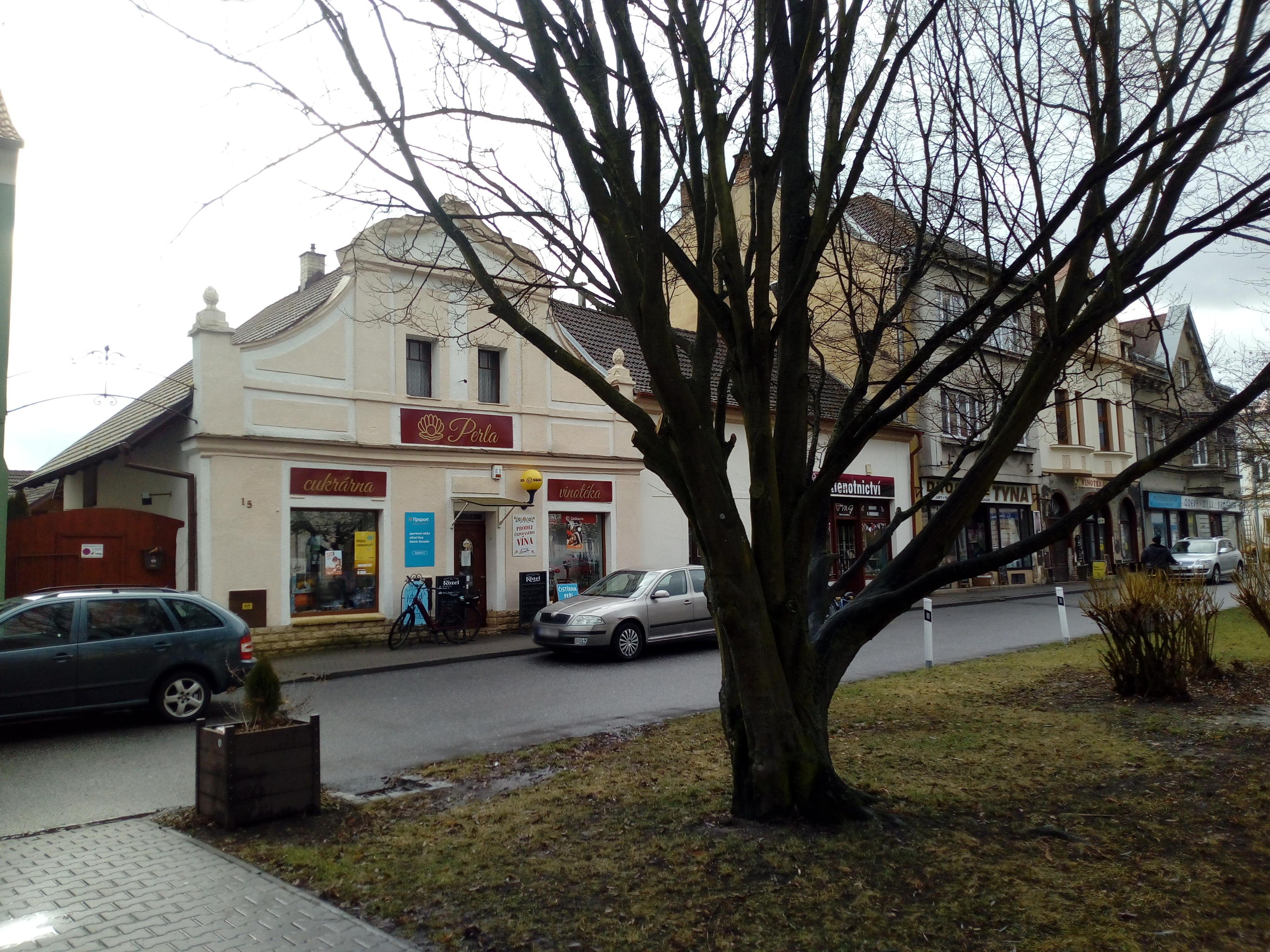 Vinotéka & Nápoje foto 2