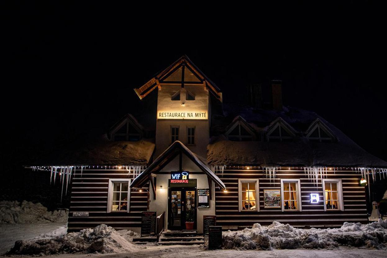 Silvestrovský pobyt na horách - Hotýlek na Mýtě