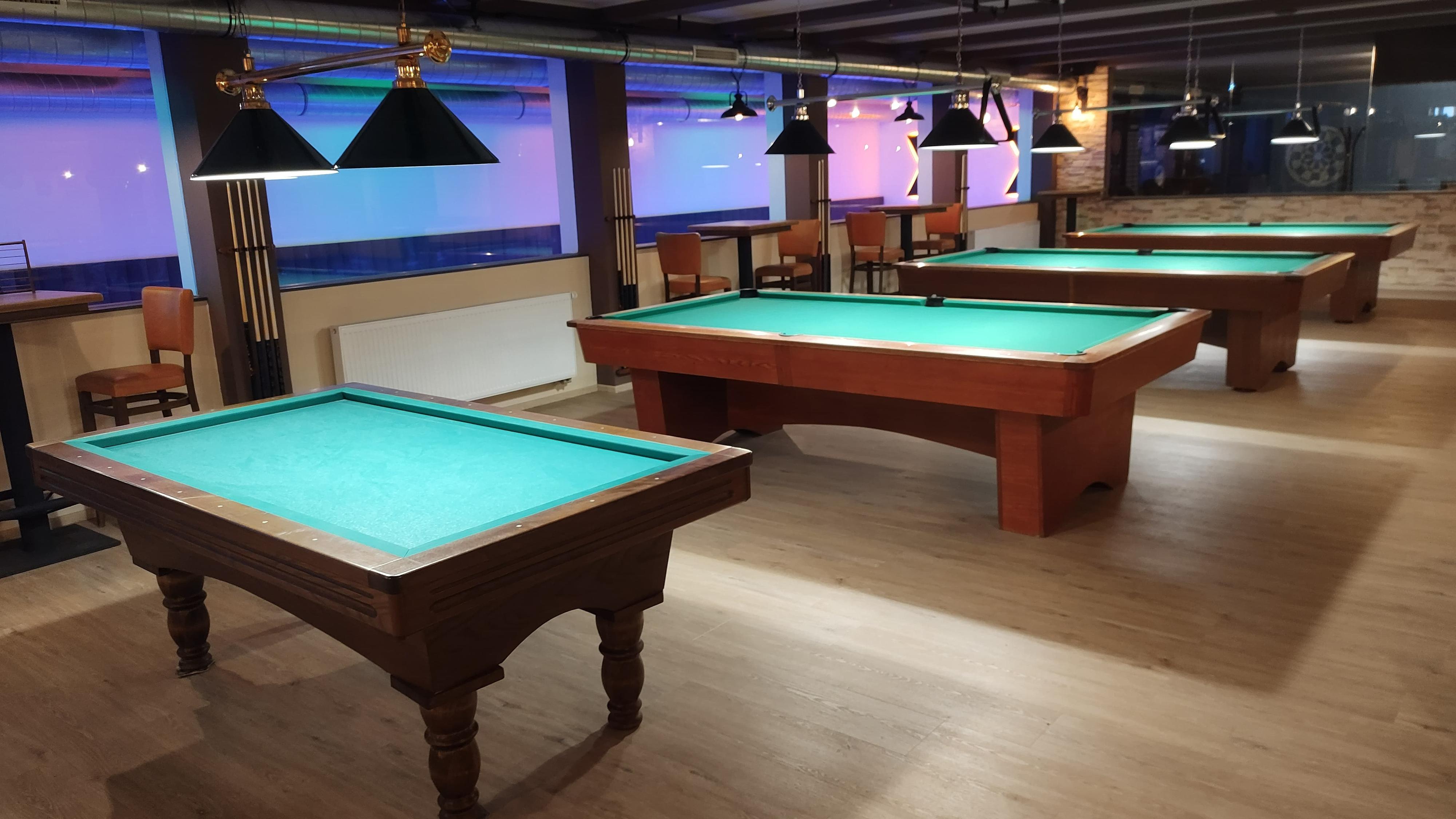 Bowling Smíchov & Garage Billiards