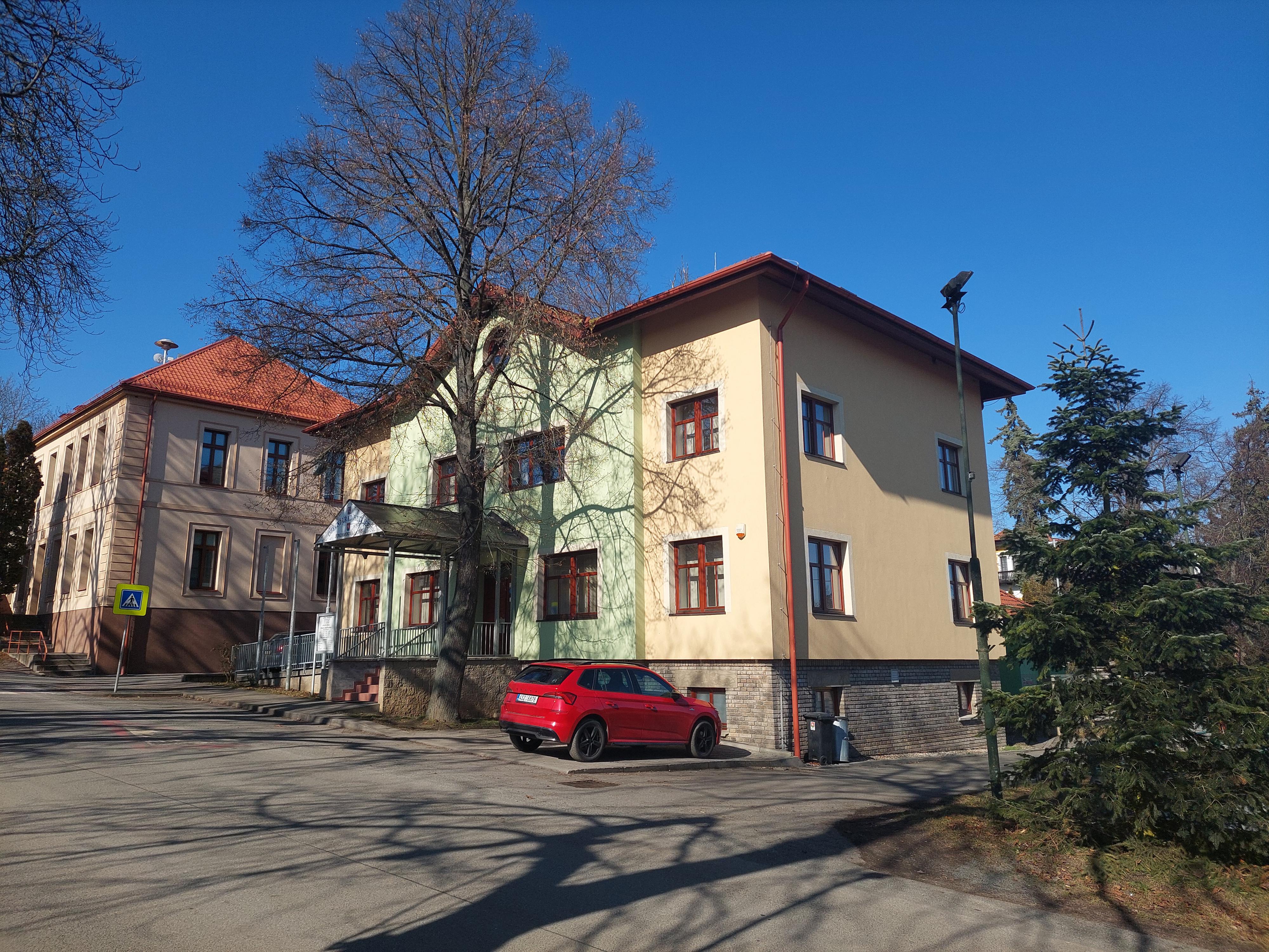 Hudlice - obecní úřad foto 4